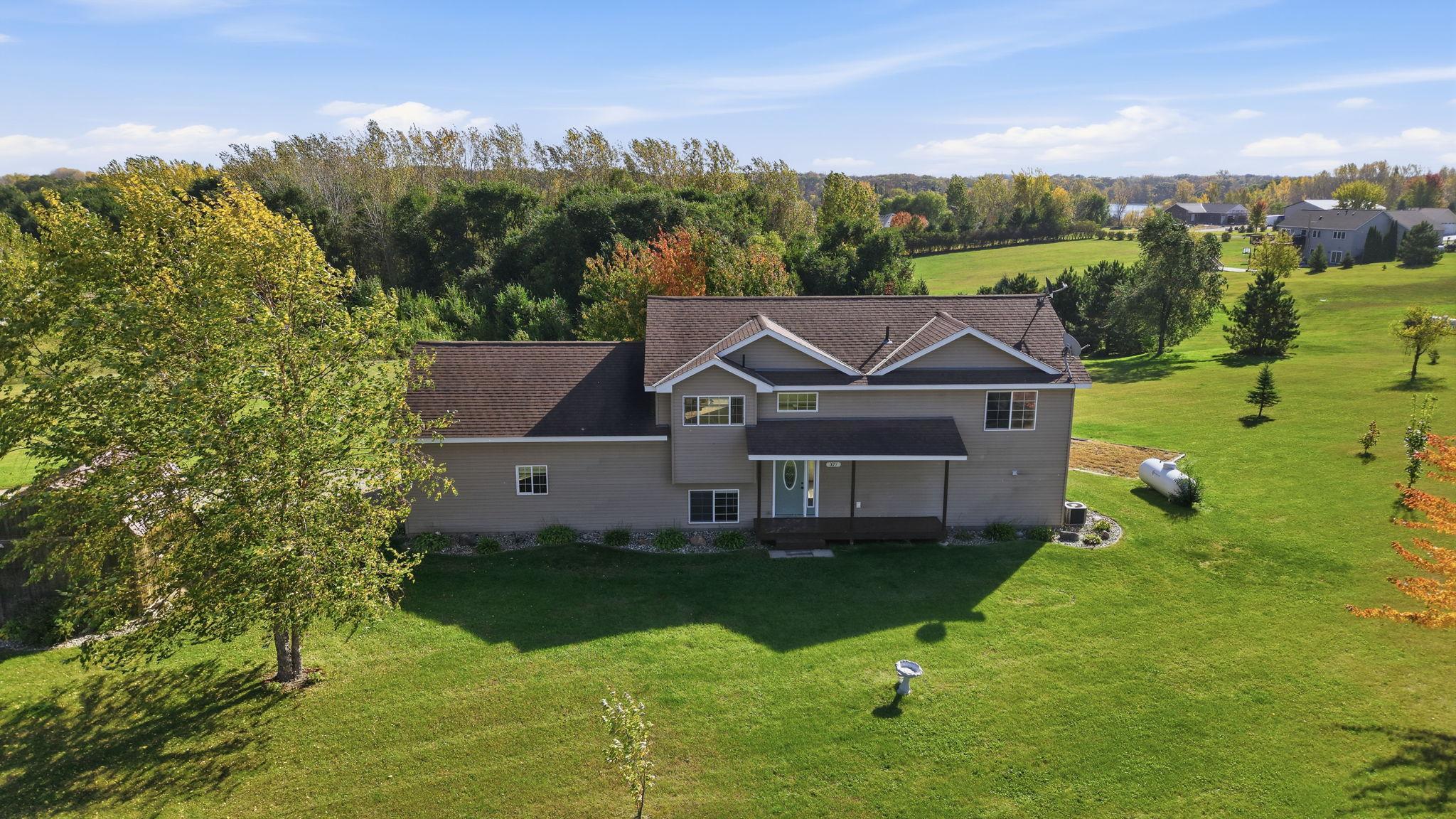main property photo 32
