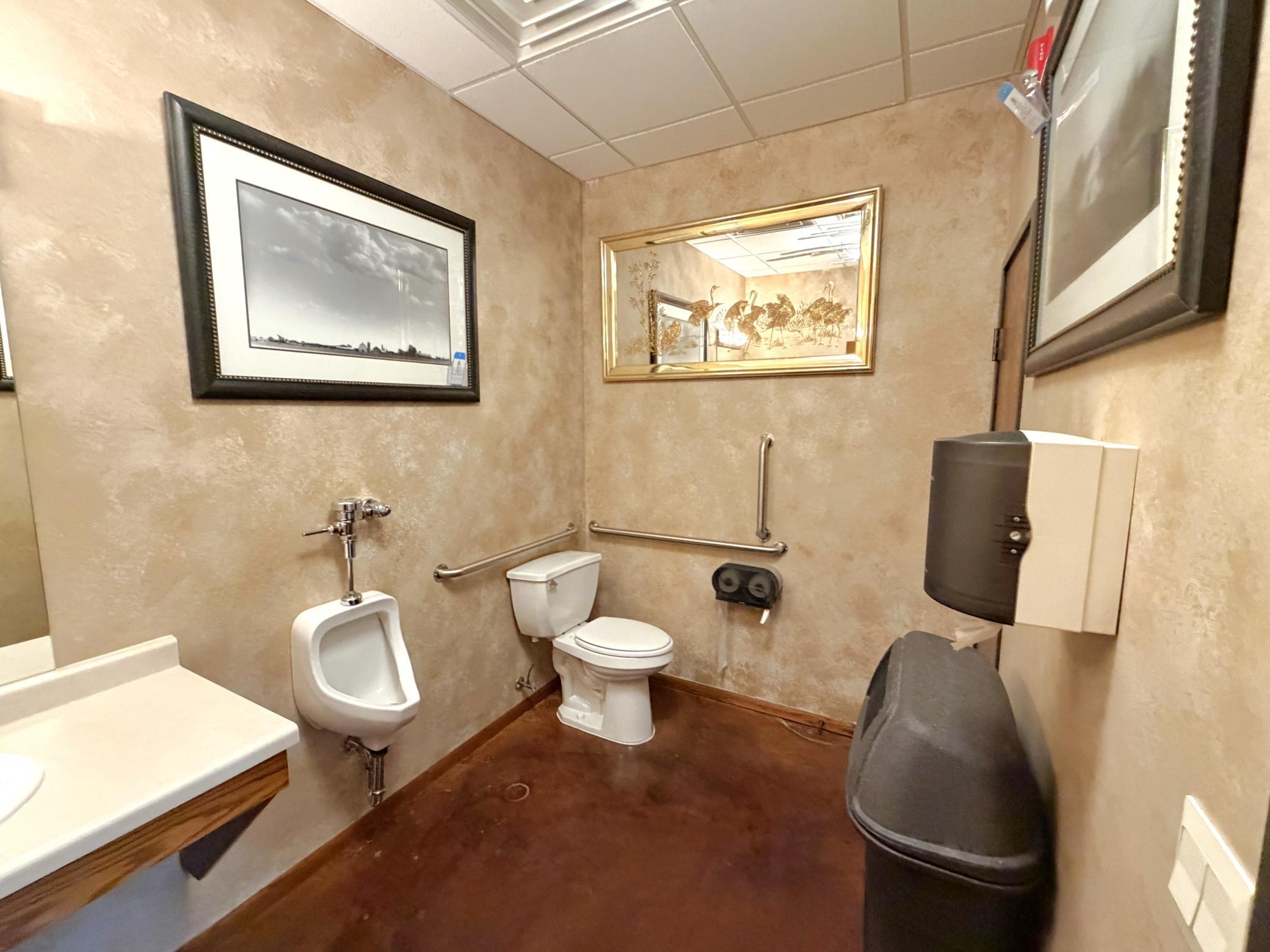 main property photo 18