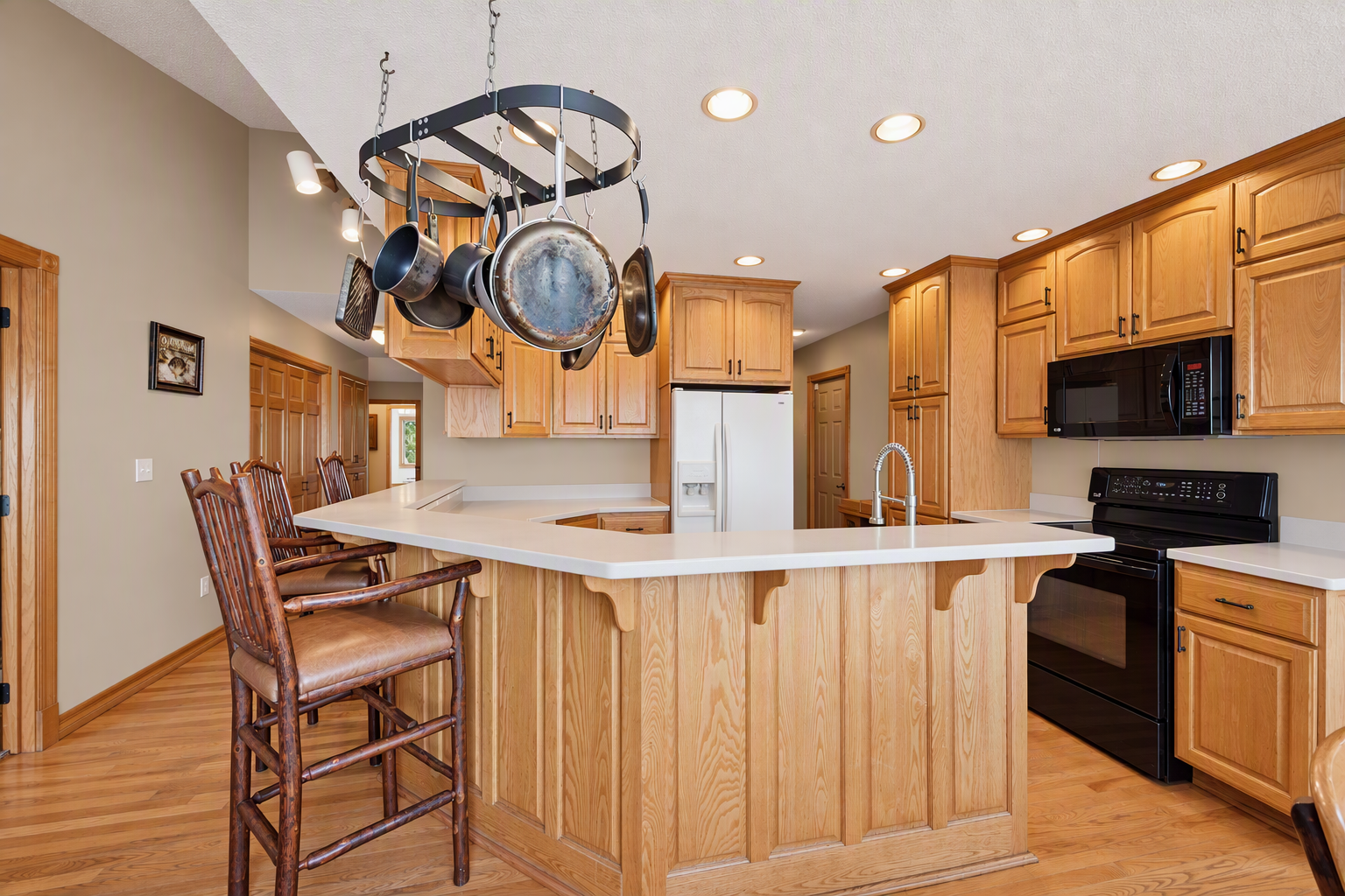 main property photo 14