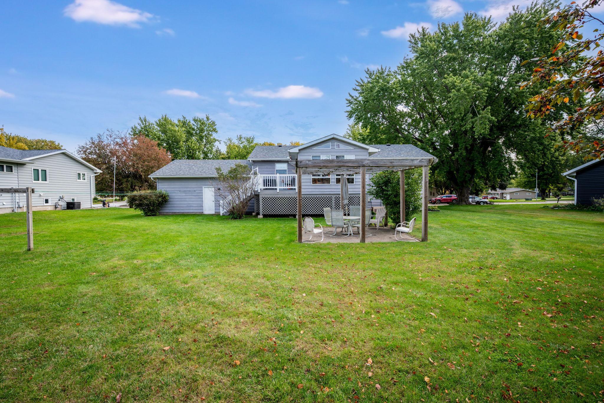 main property photo 12