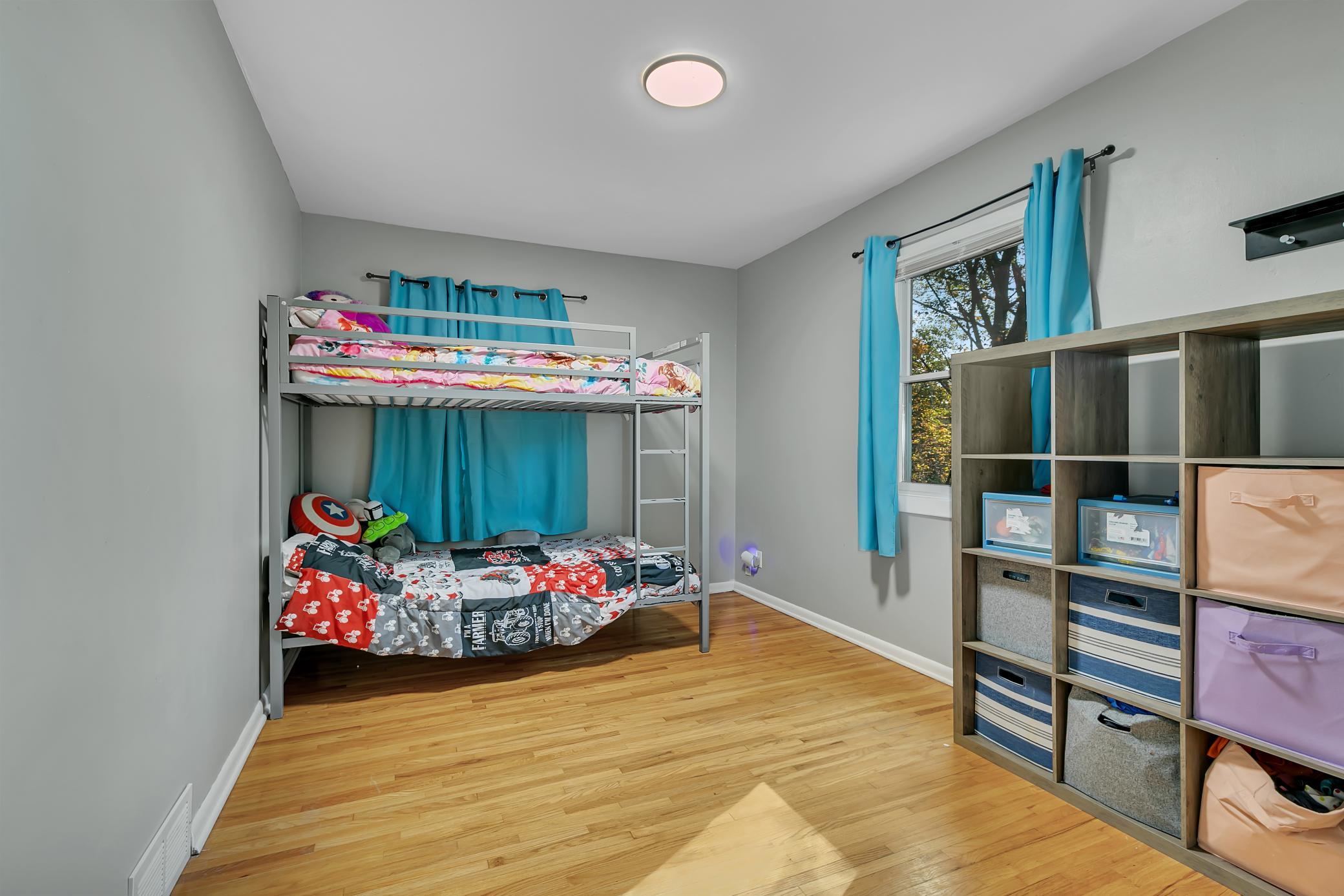 main property photo 27