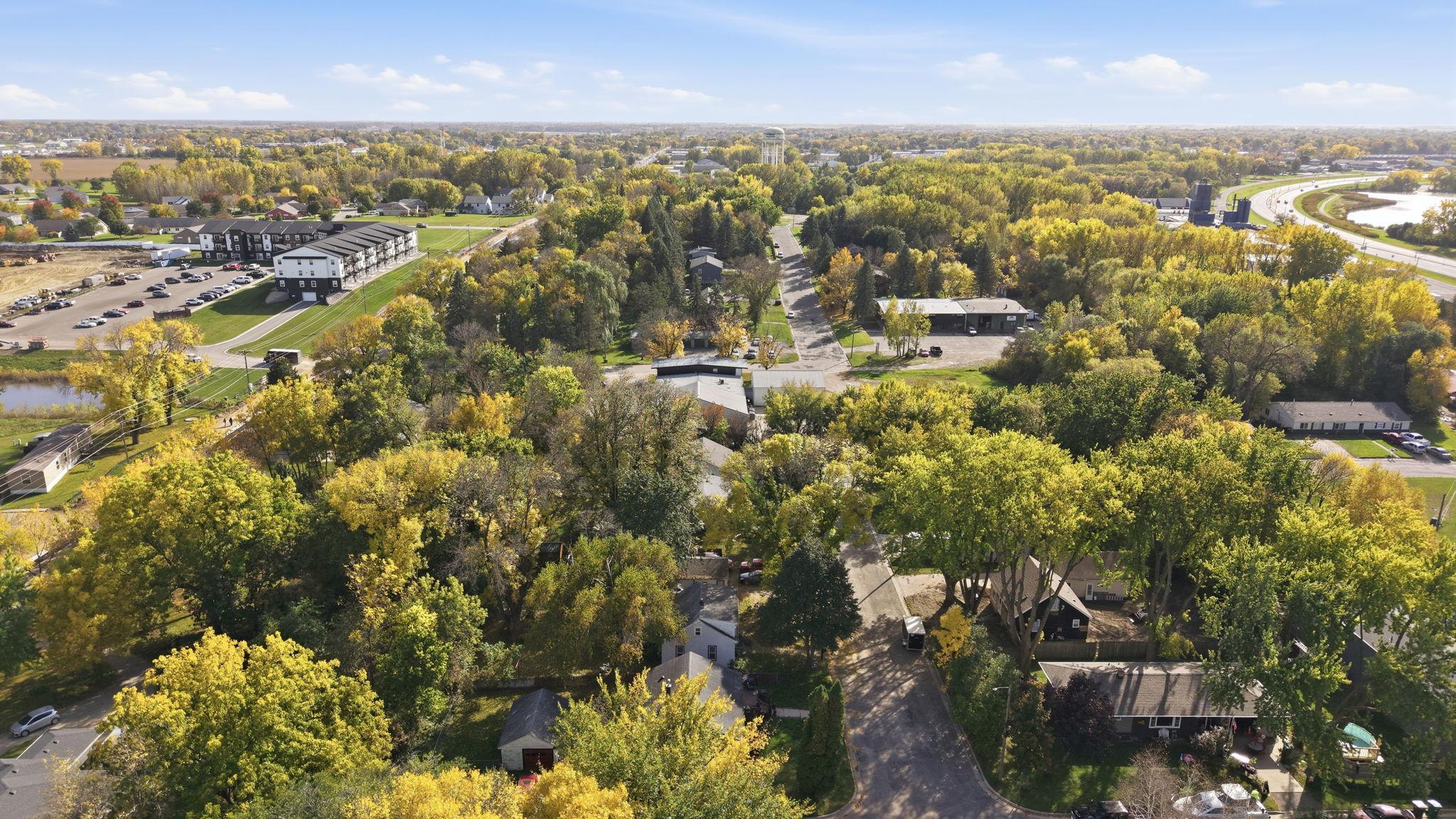 main property photo 25