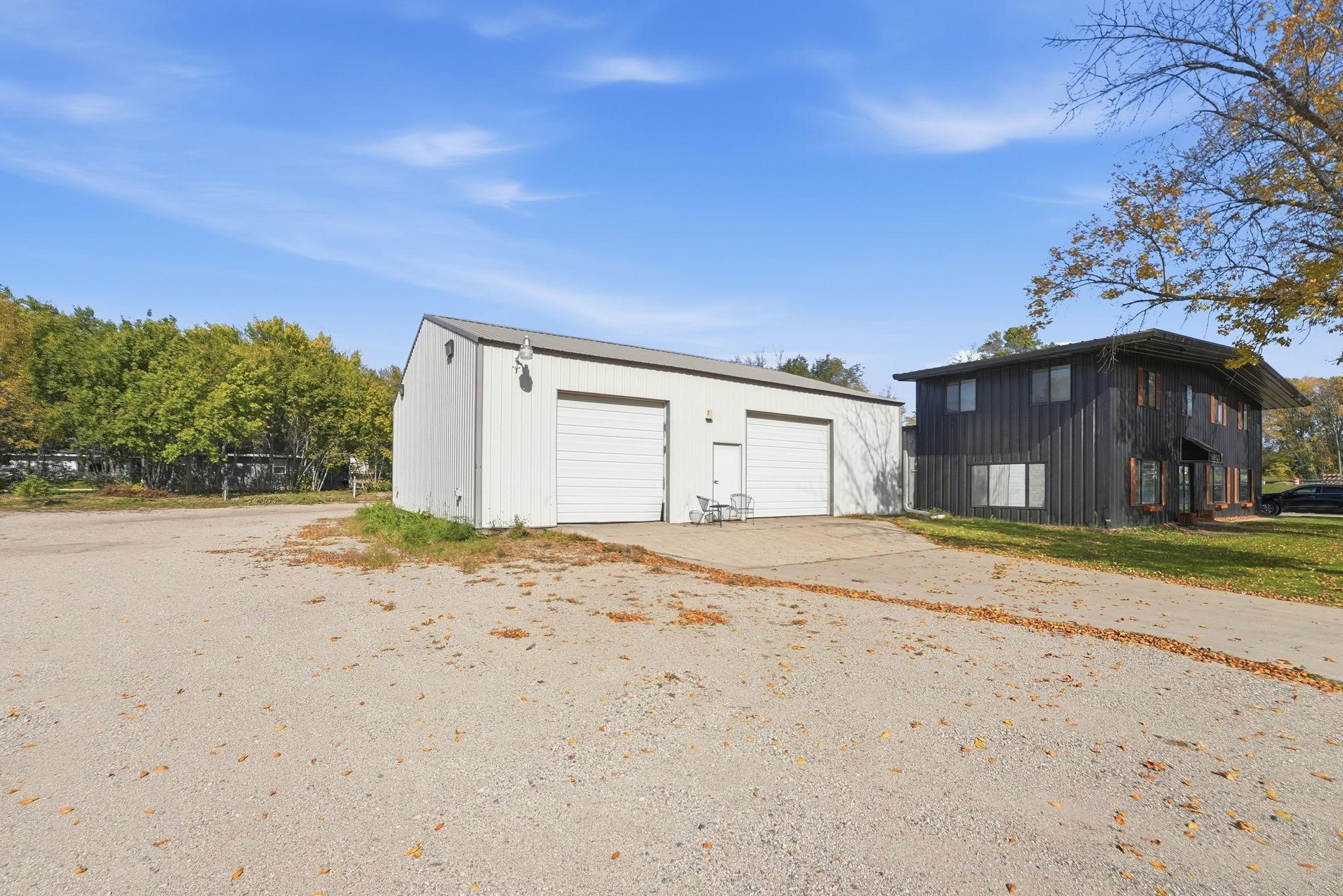 main property photo 9