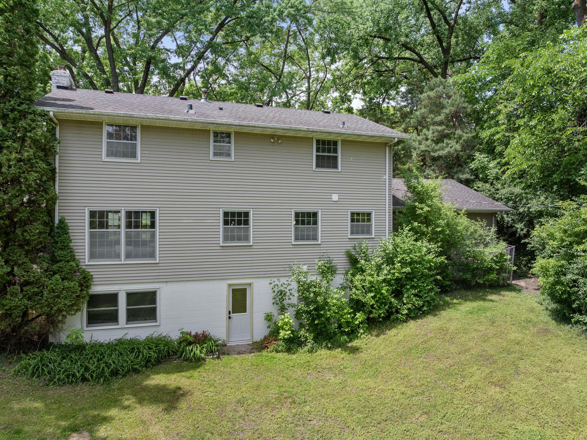 main property photo 74