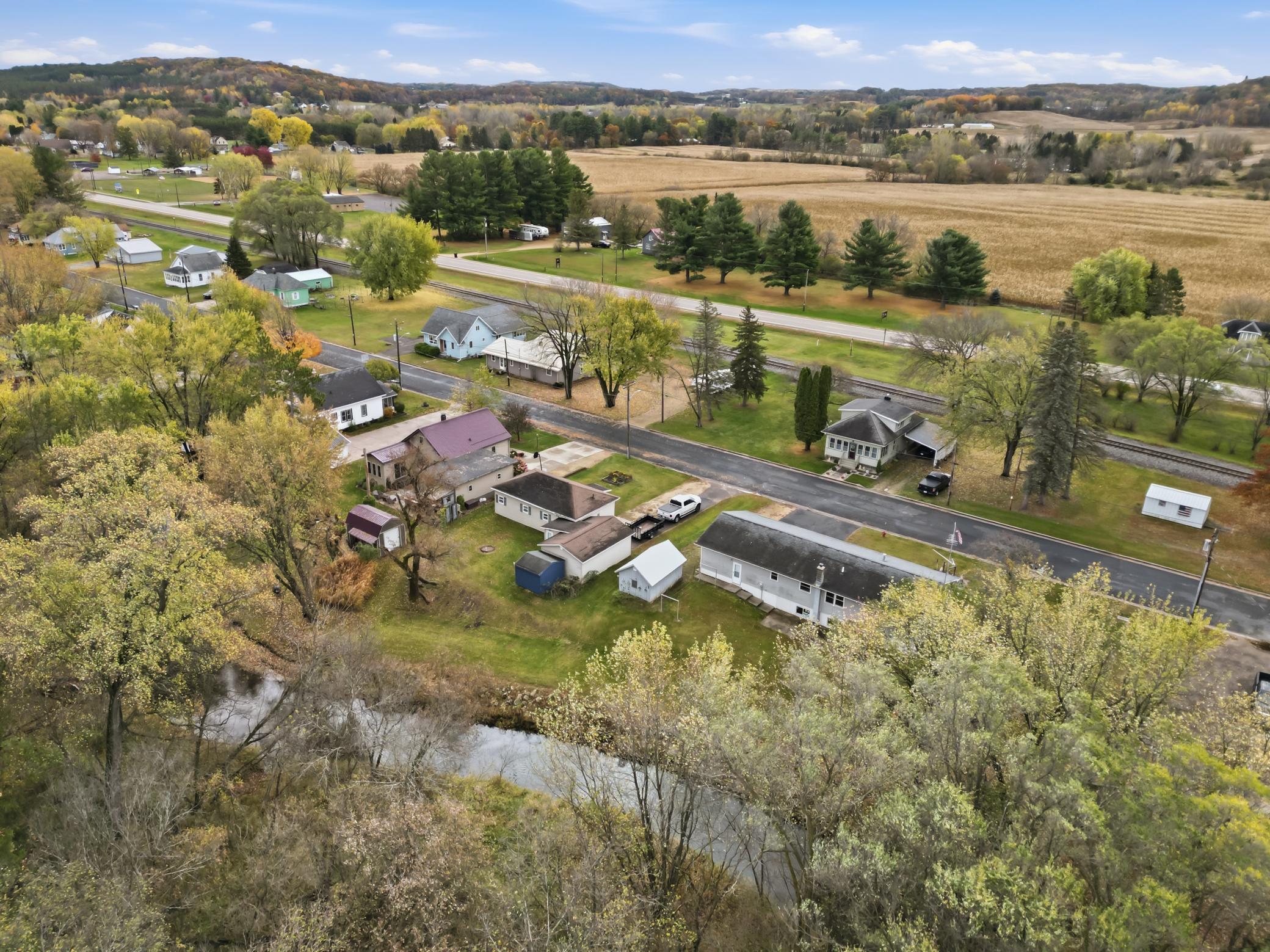 main property photo 50