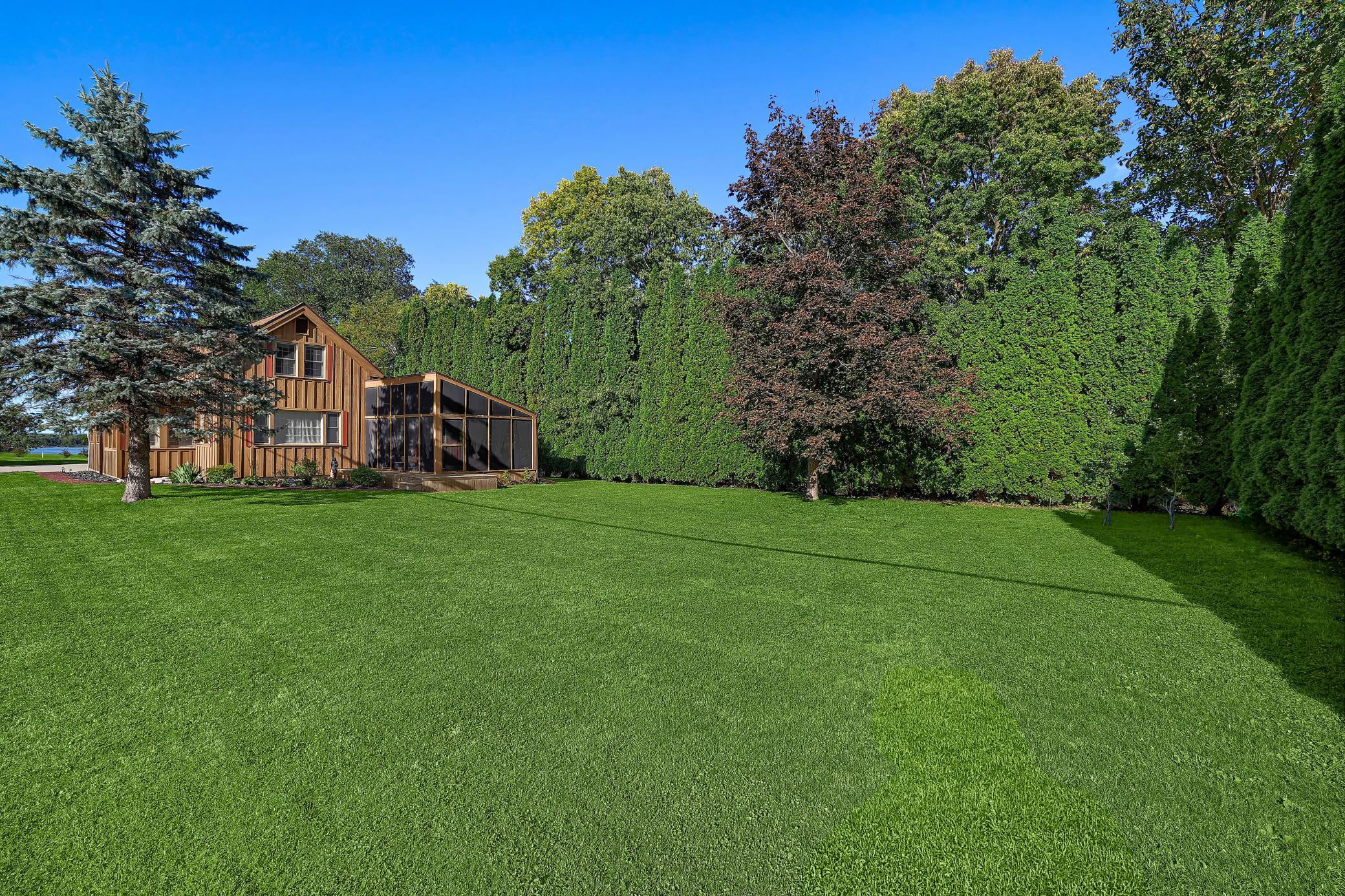 main property photo 34