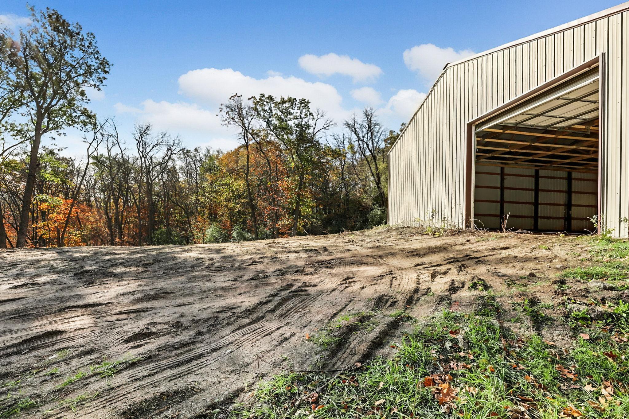 main property photo 13