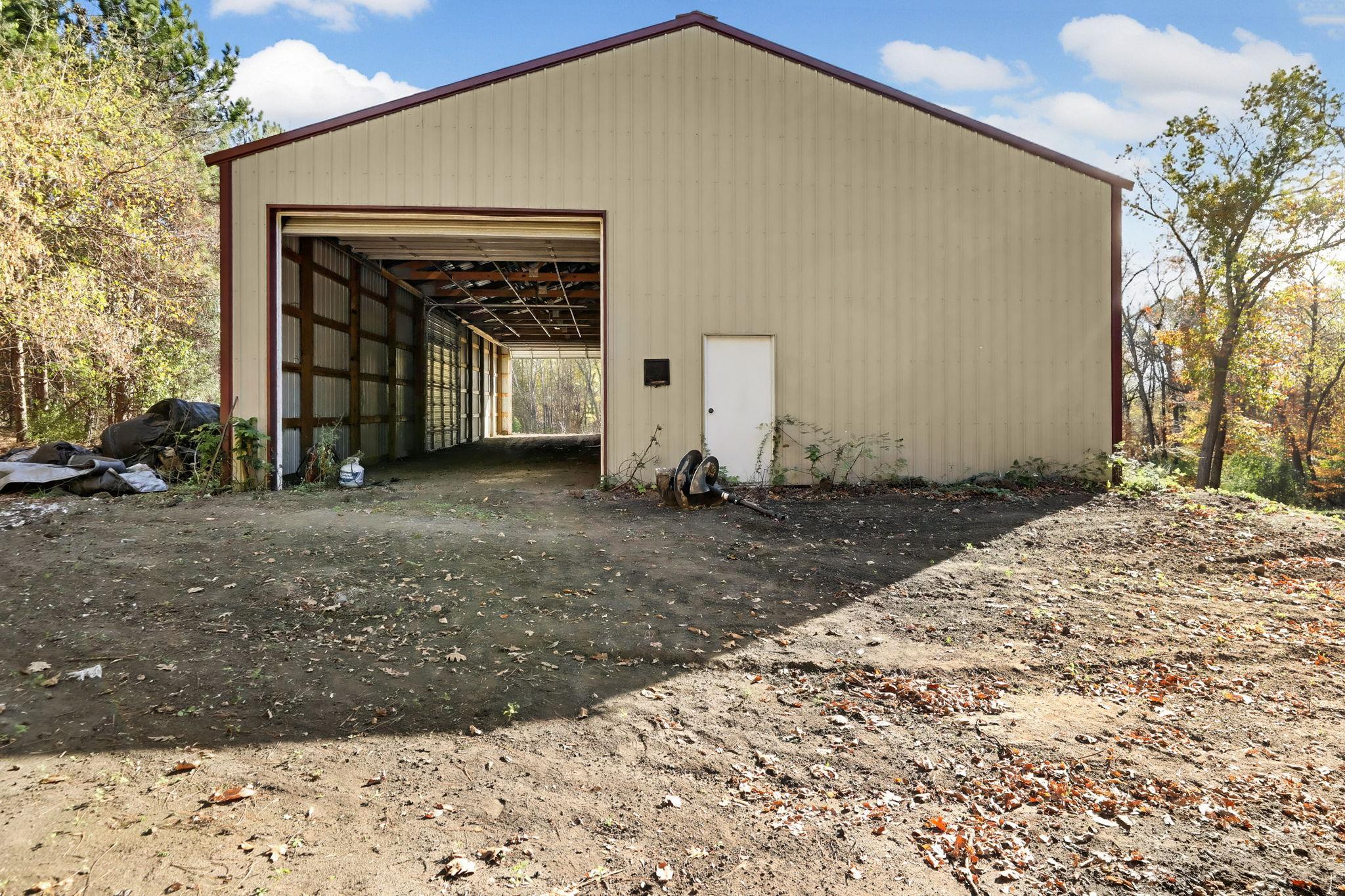 main property photo 17