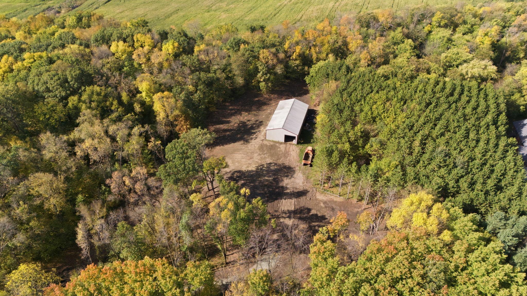 main property photo 30