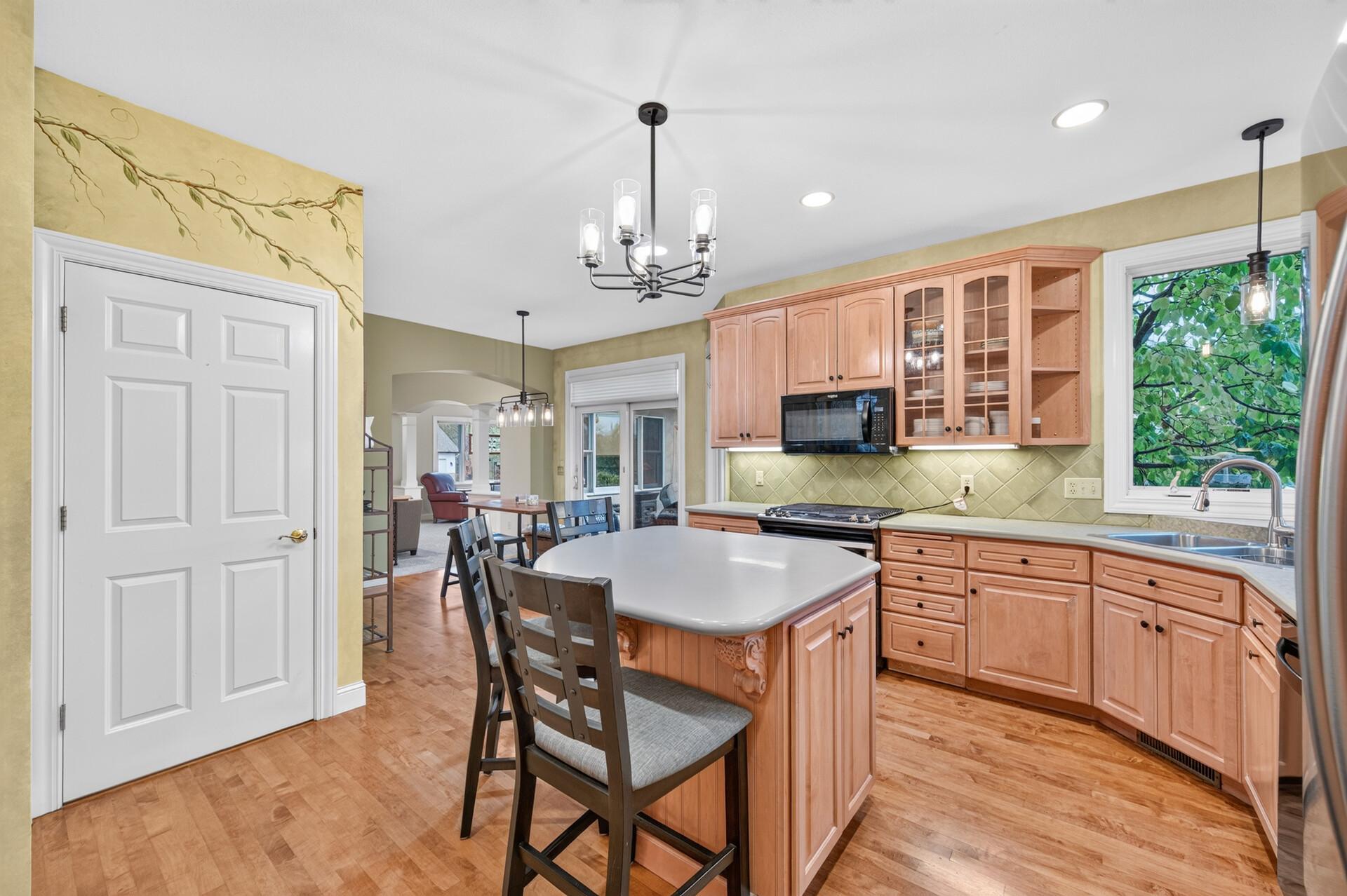 main property photo 18