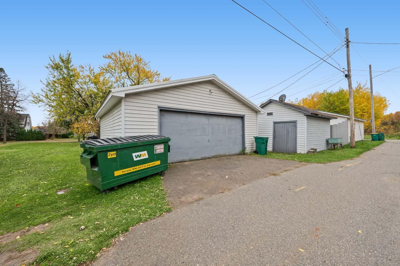 main property photo 51