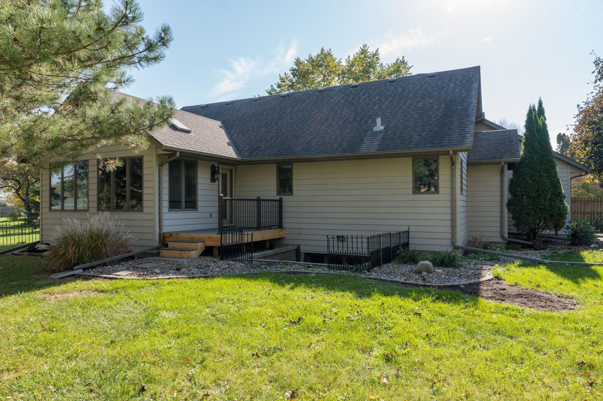 main property photo 39