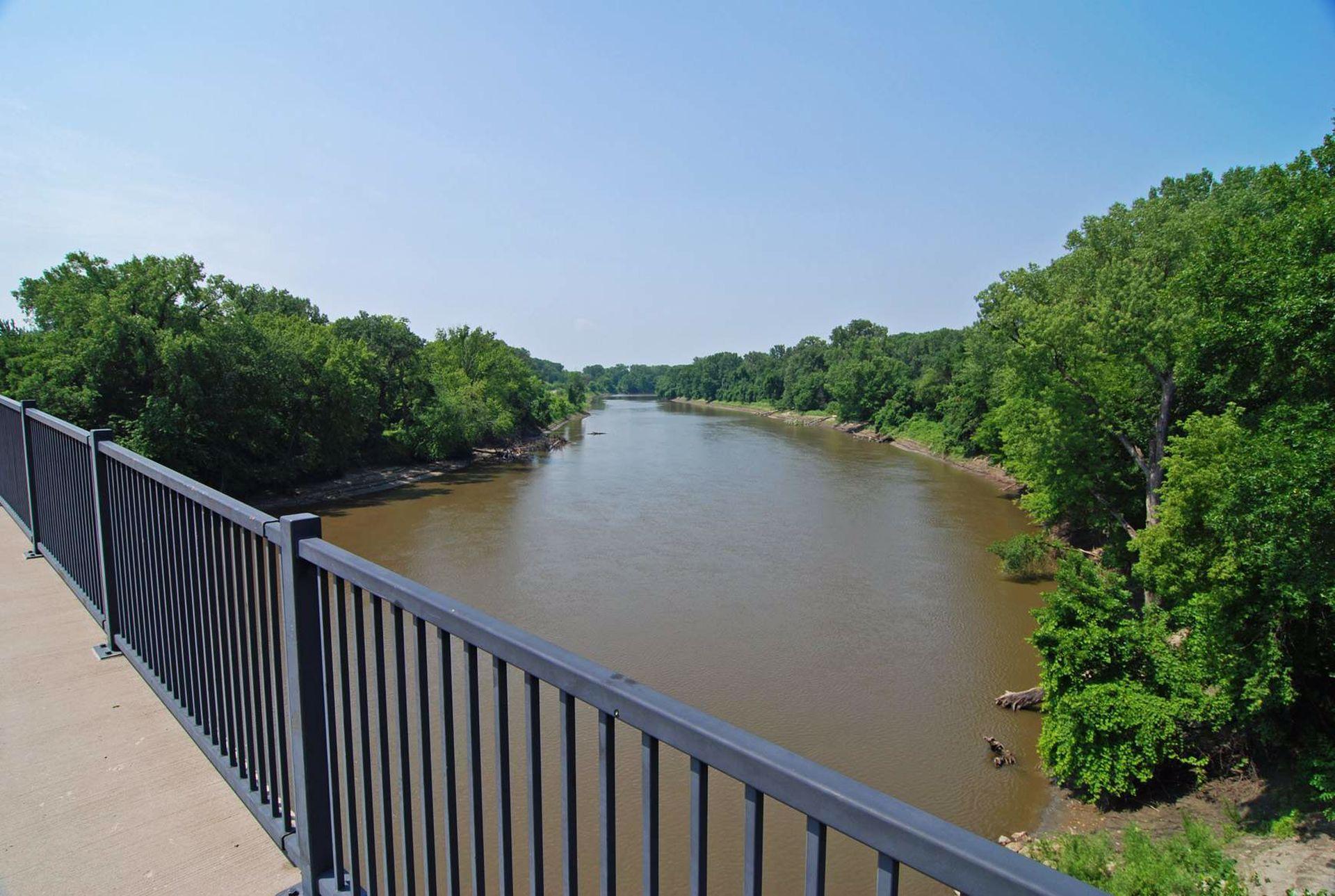 main property photo 40