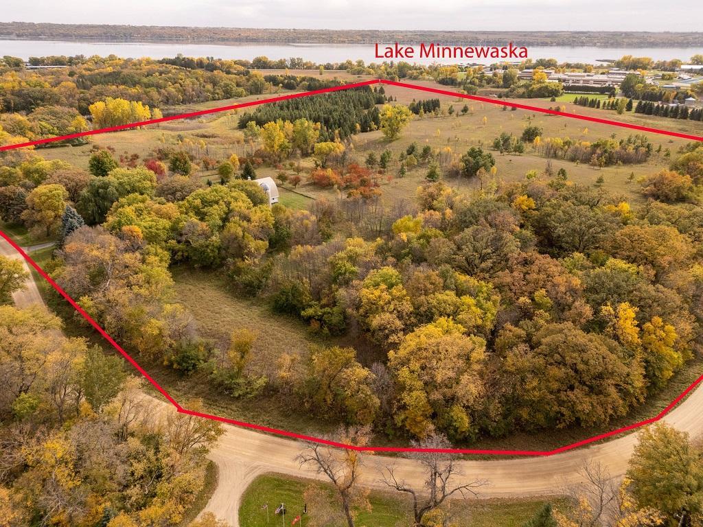 main property photo 24