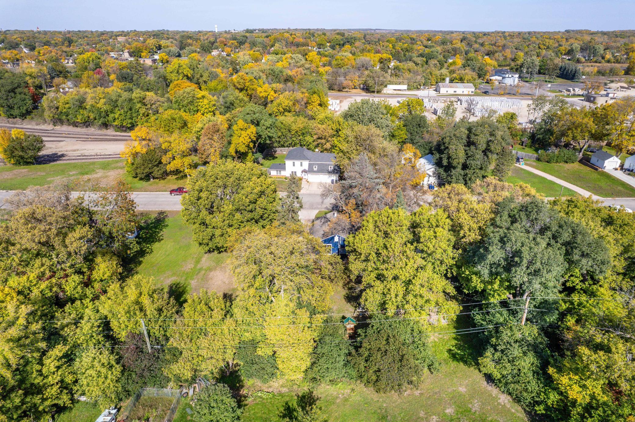 main property photo 40