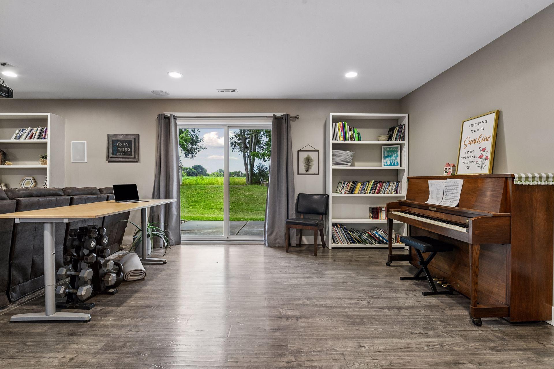 main property photo 15