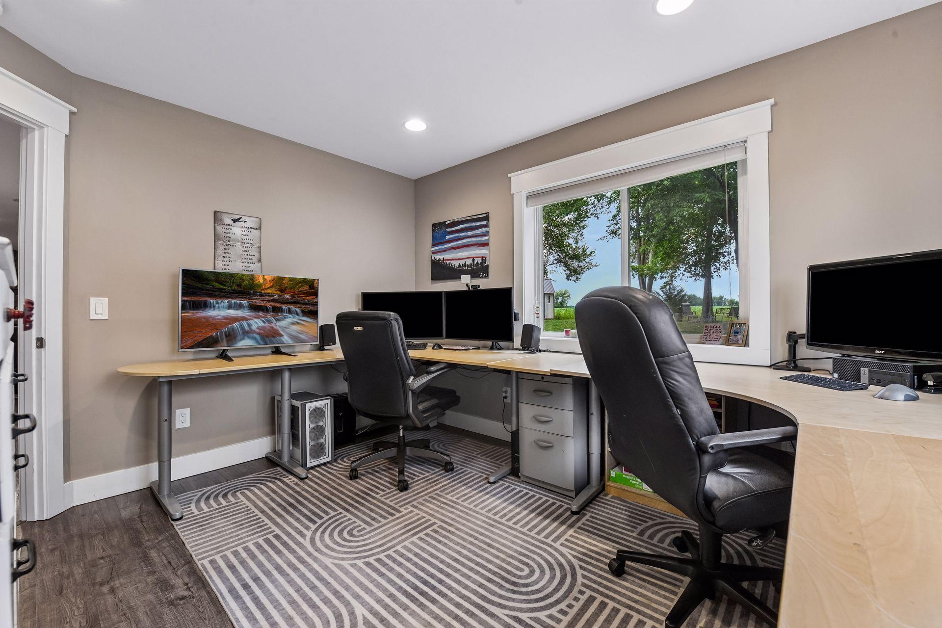 main property photo 18