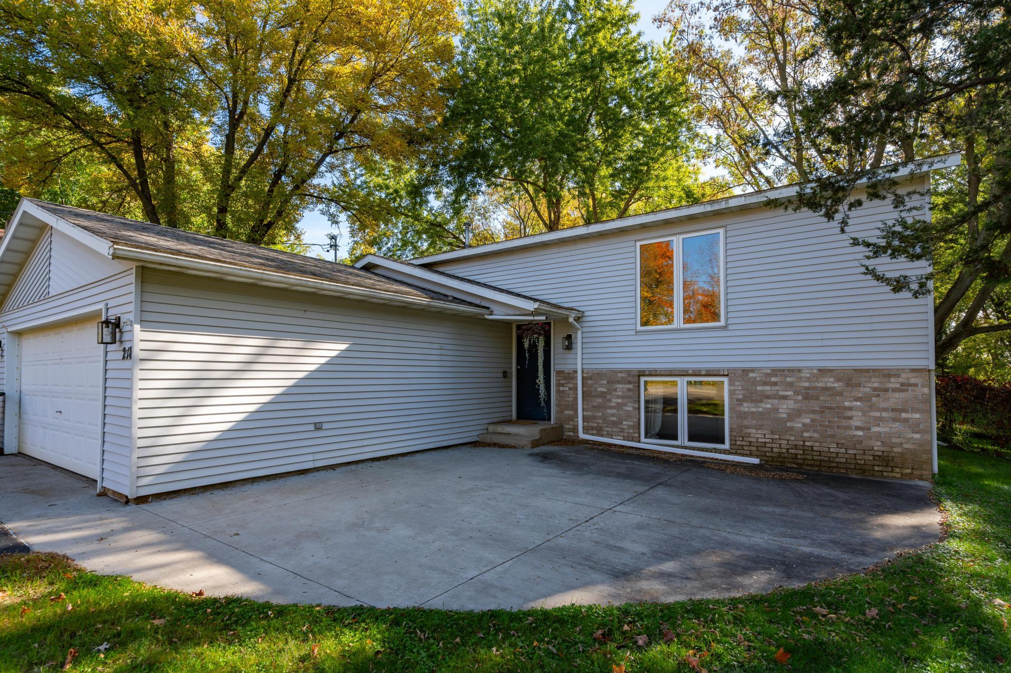 main property photo 20