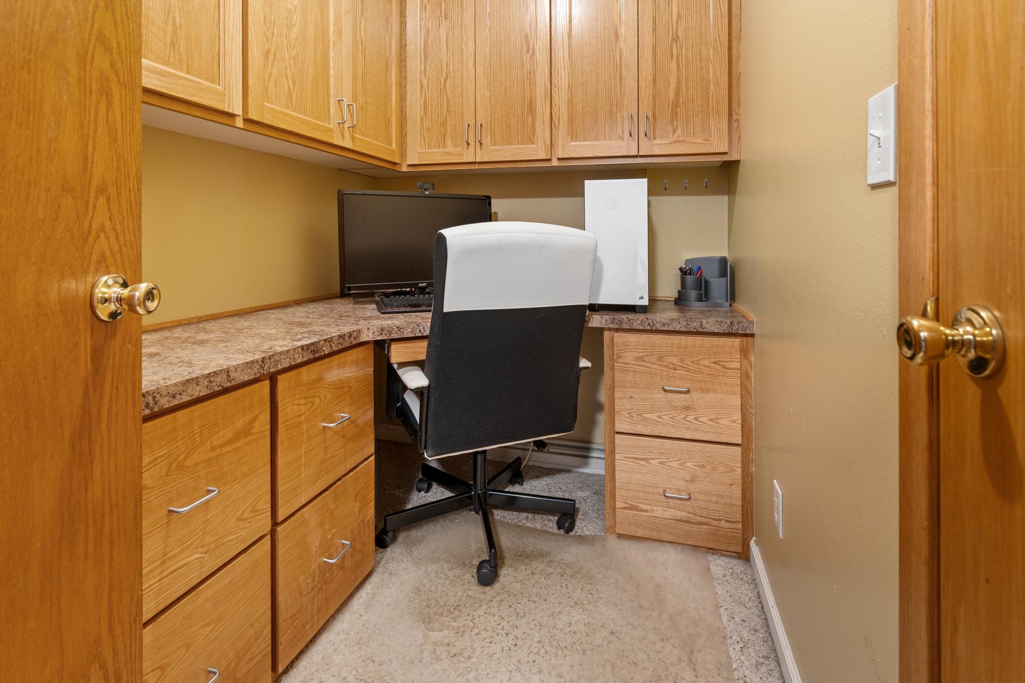 main property photo 8