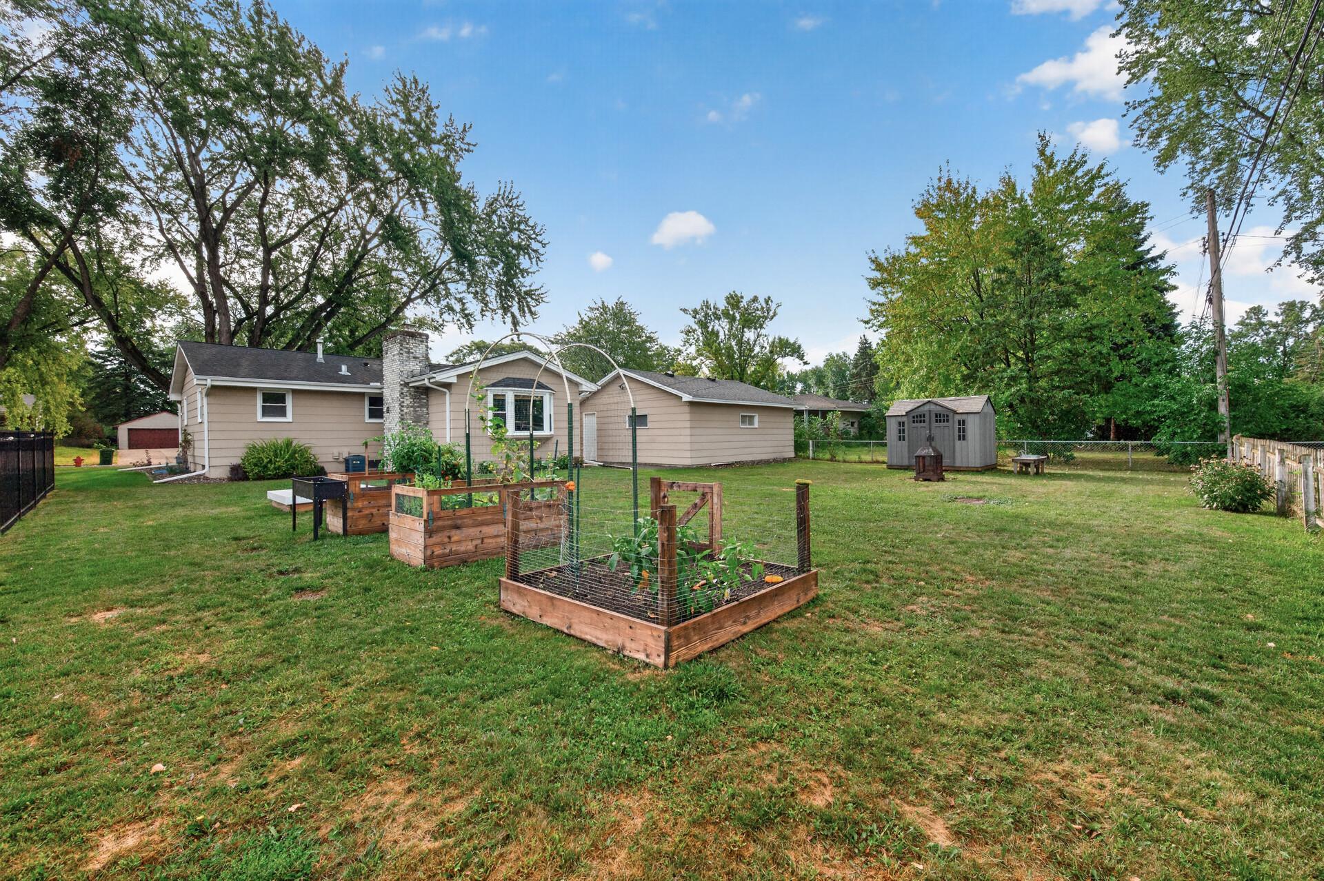main property photo 22