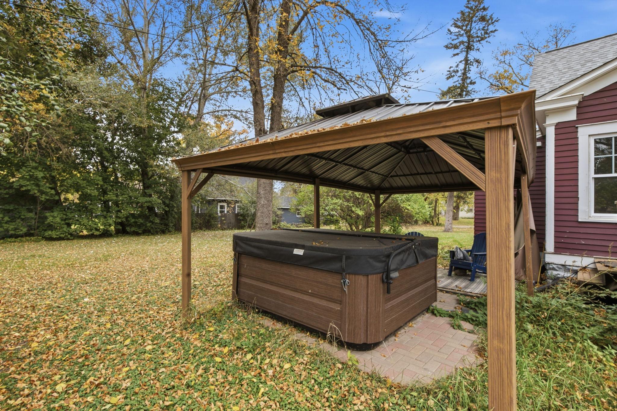 main property photo 21