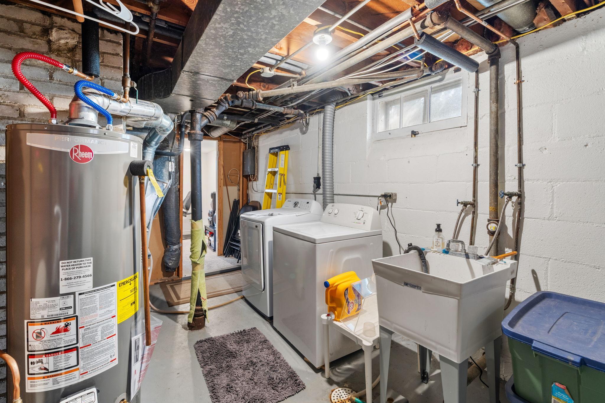 main property photo 31