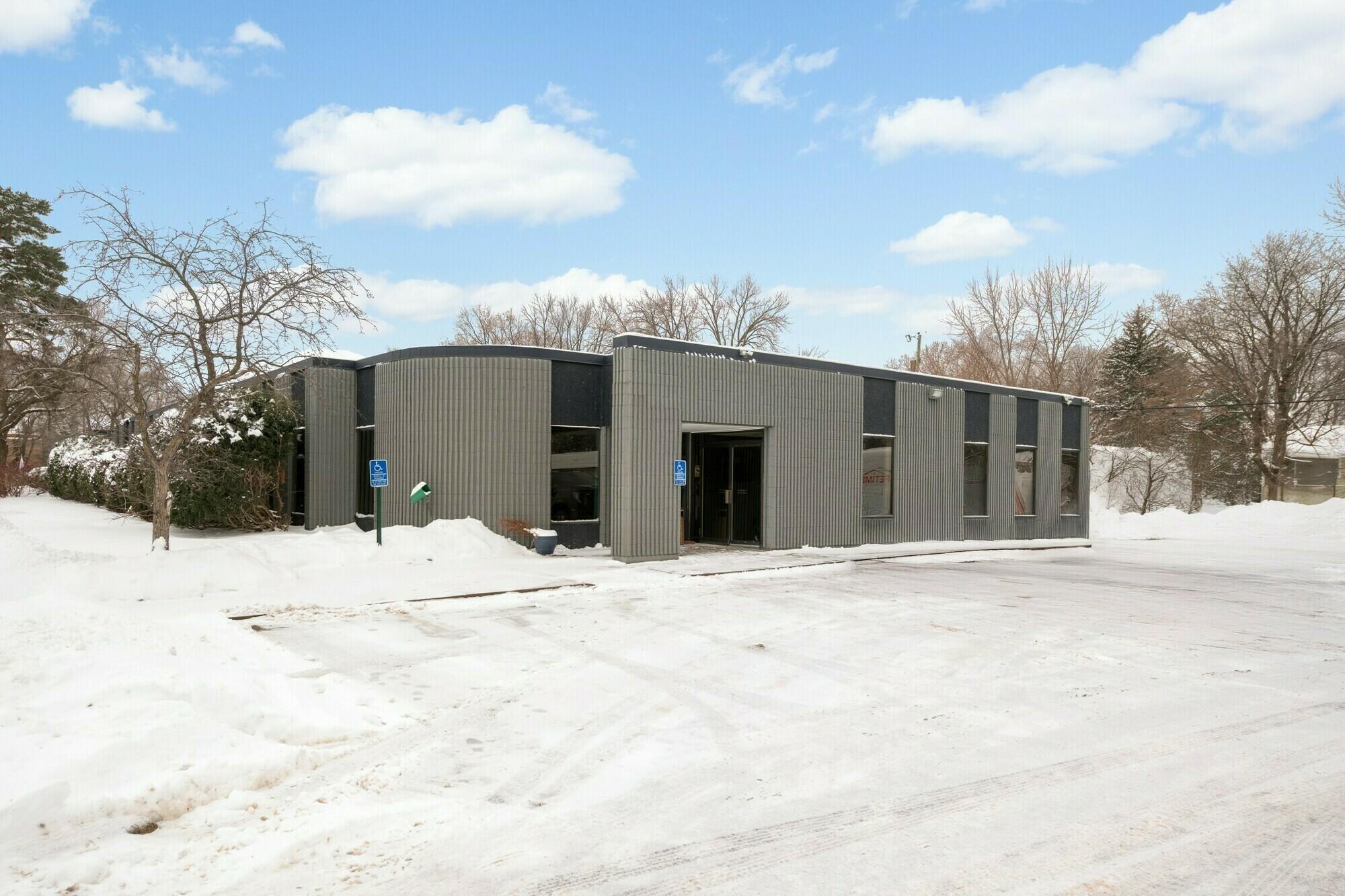 main property photo 4