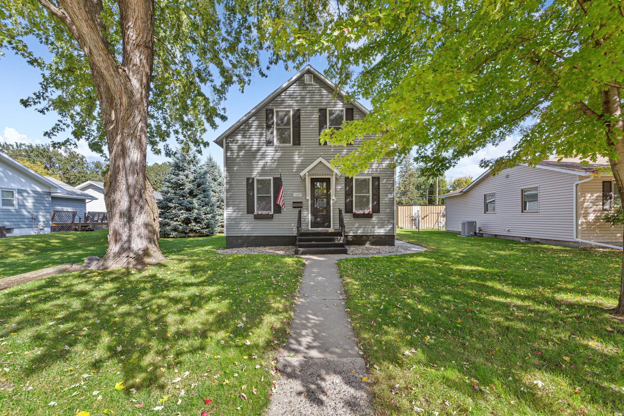 main property photo 5