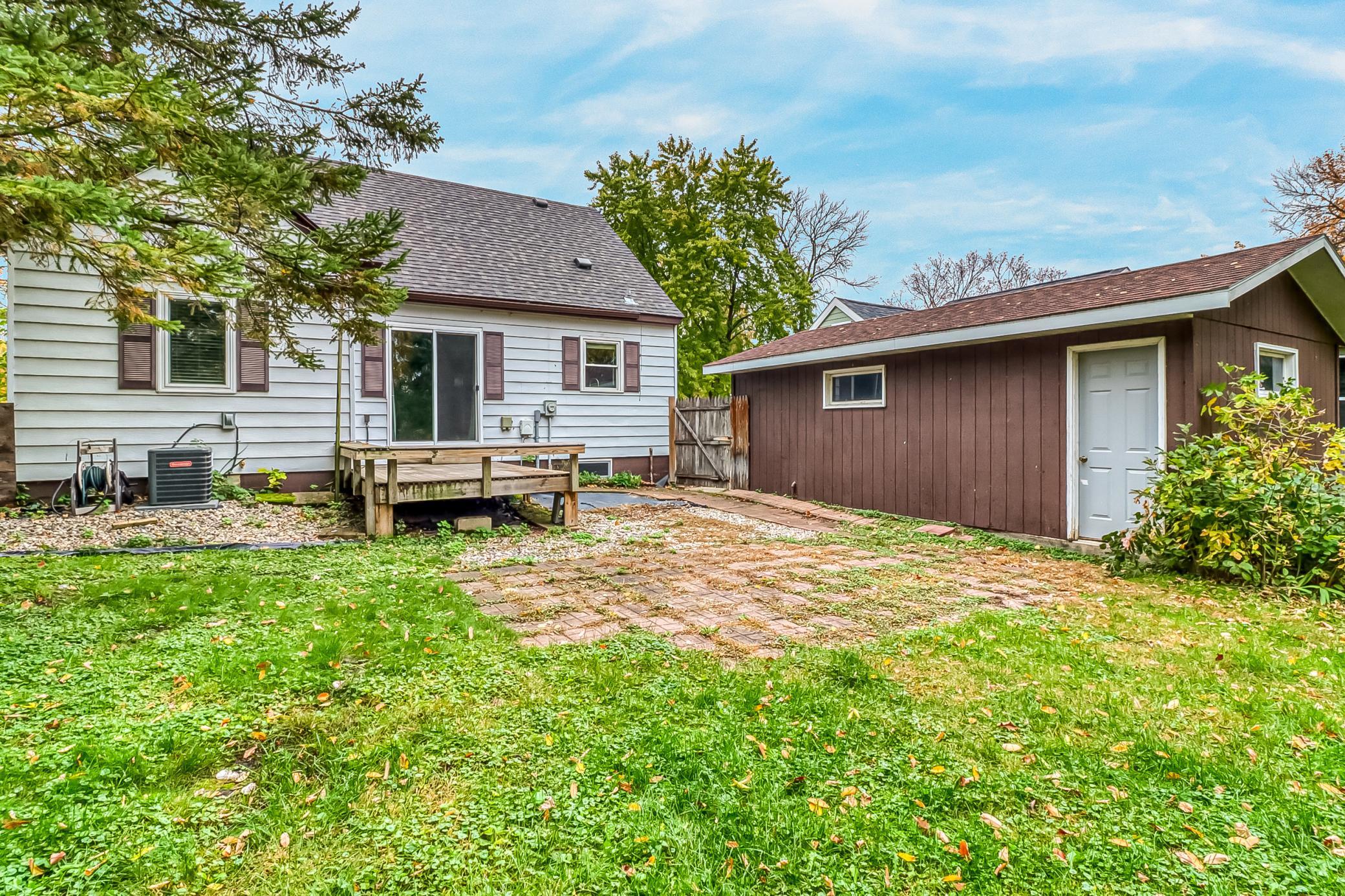 main property photo 25