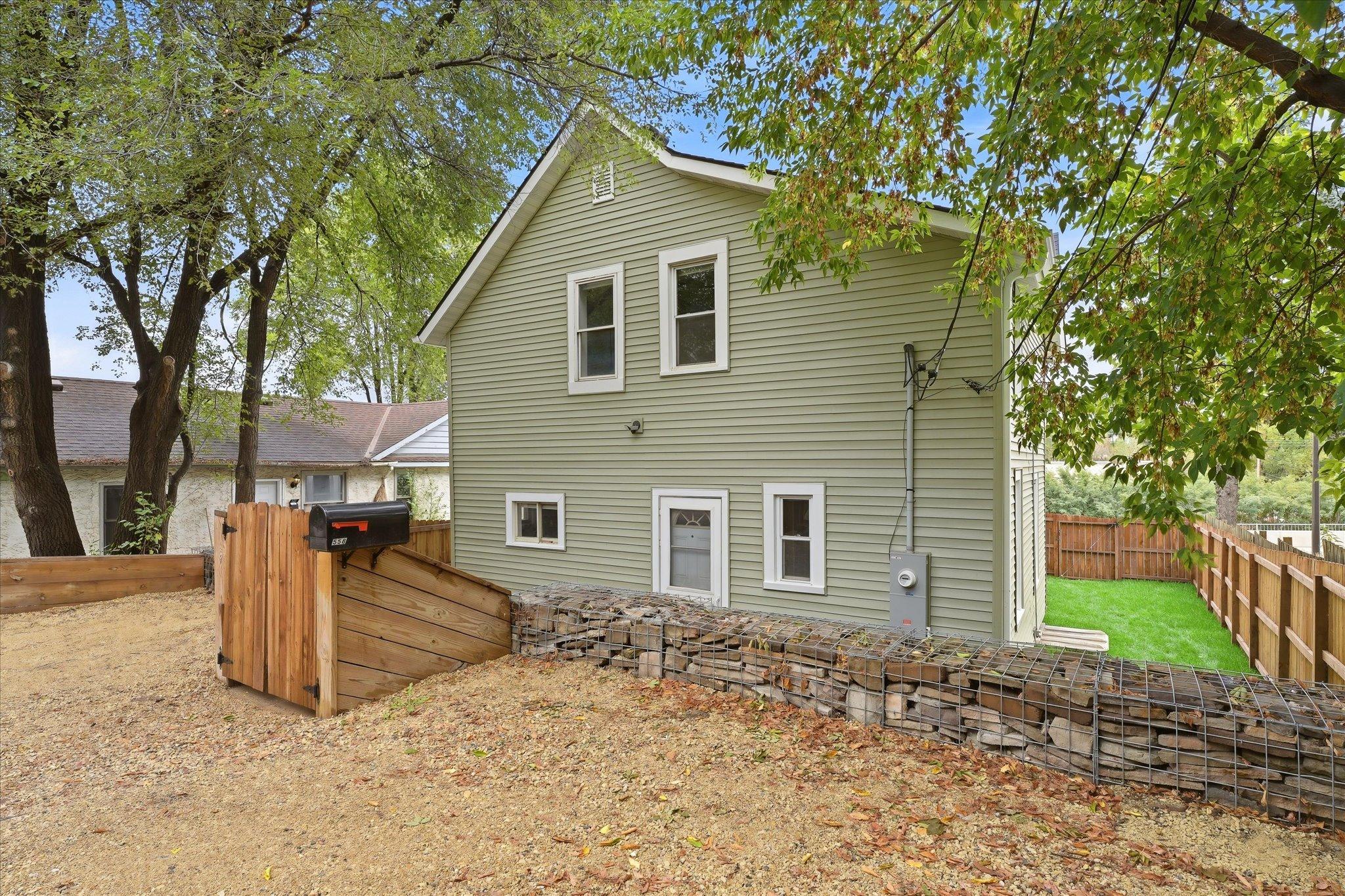 main property photo 33