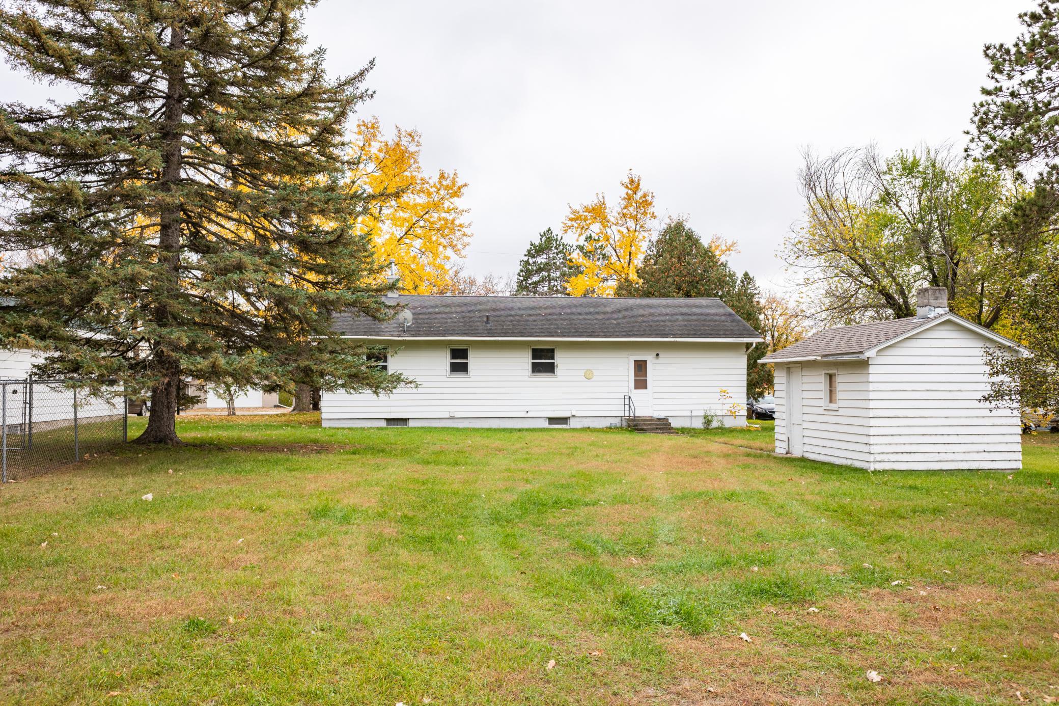 main property photo 23