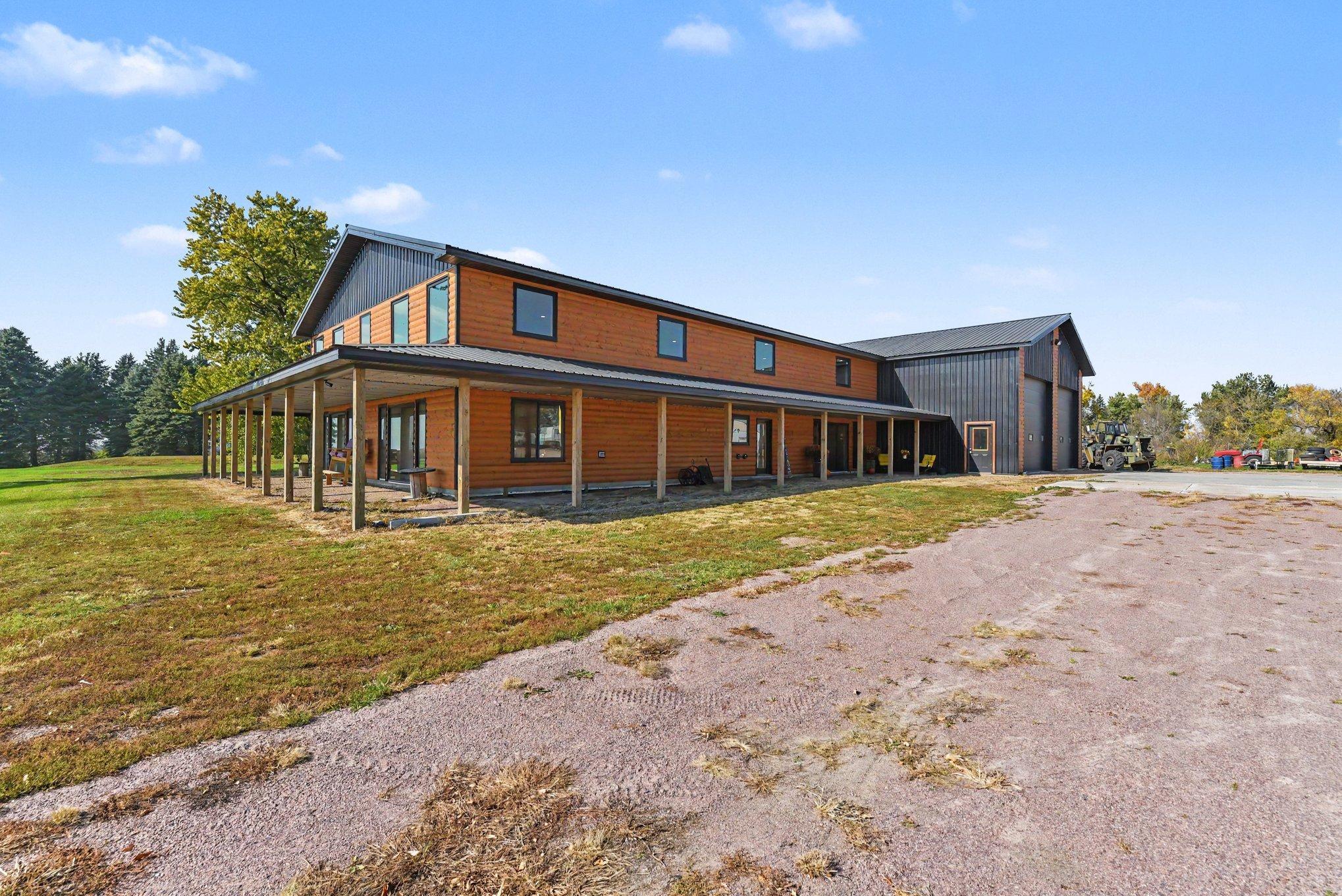 main property photo 2
