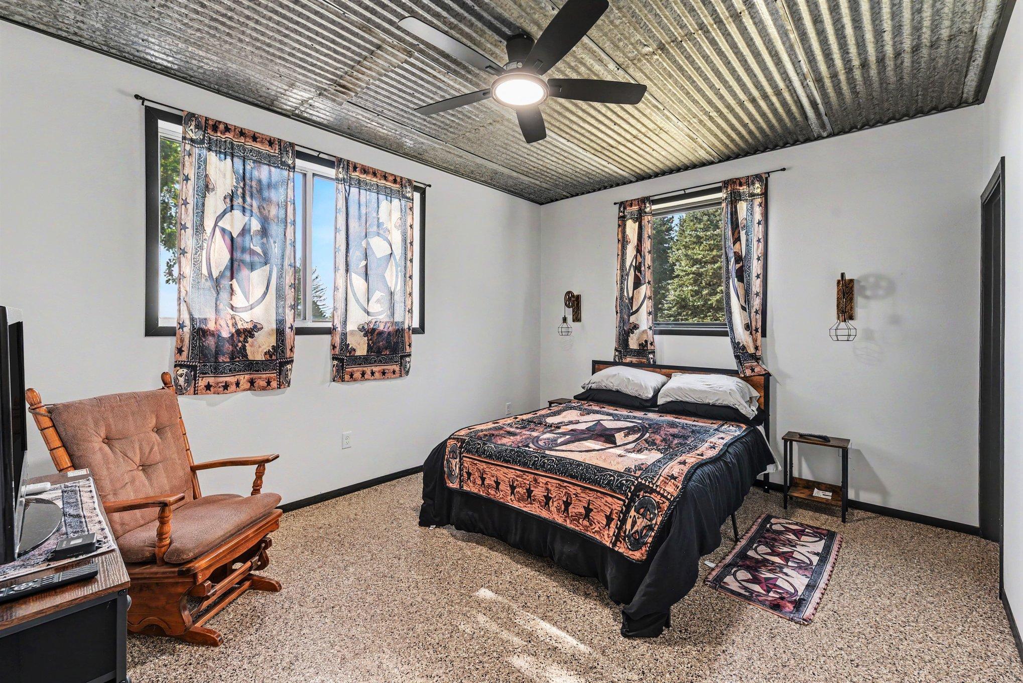 main property photo 22