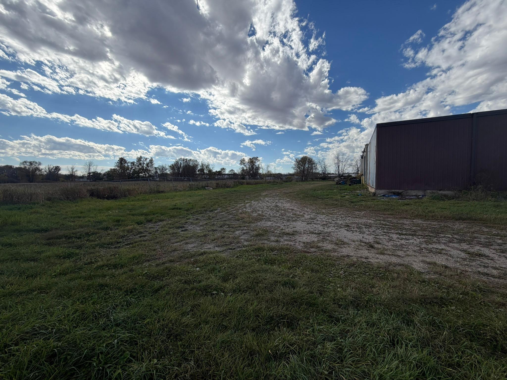 main property photo 39