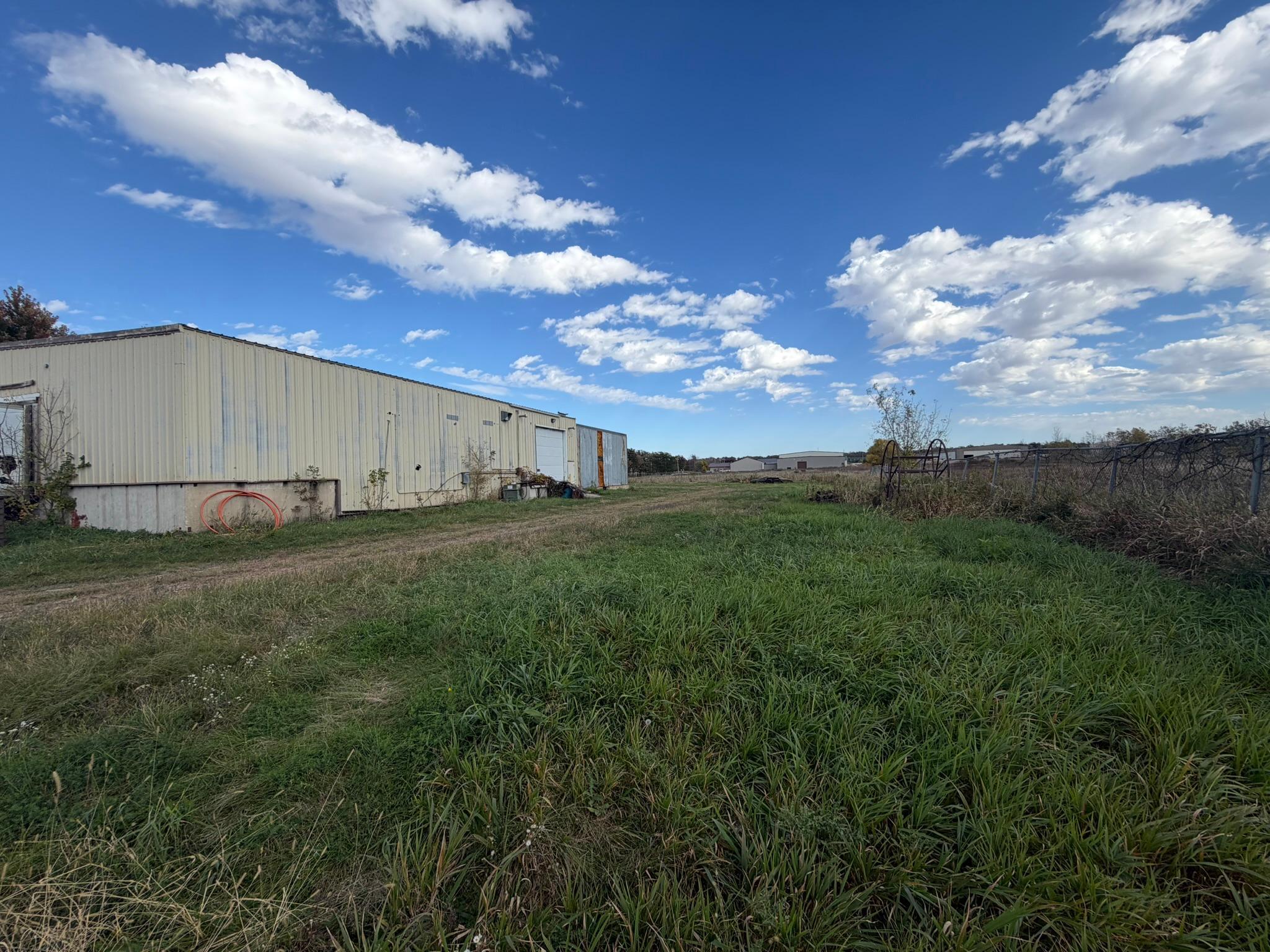 main property photo 44