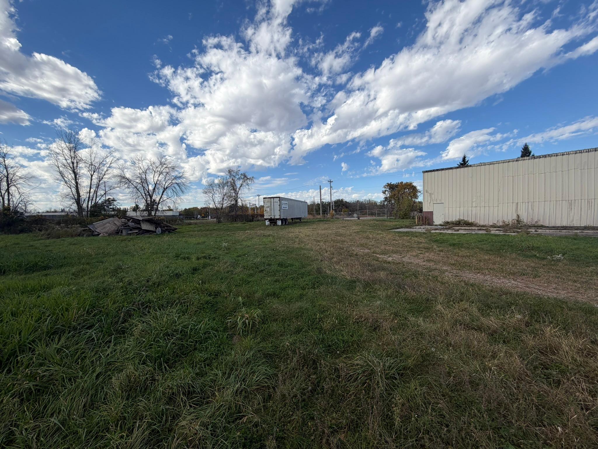 main property photo 45
