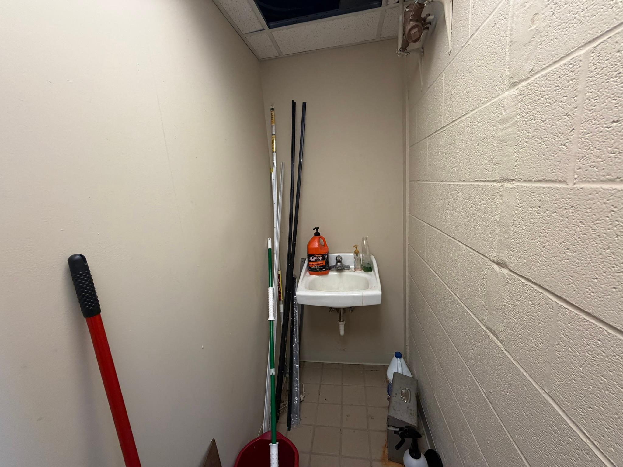 main property photo 57