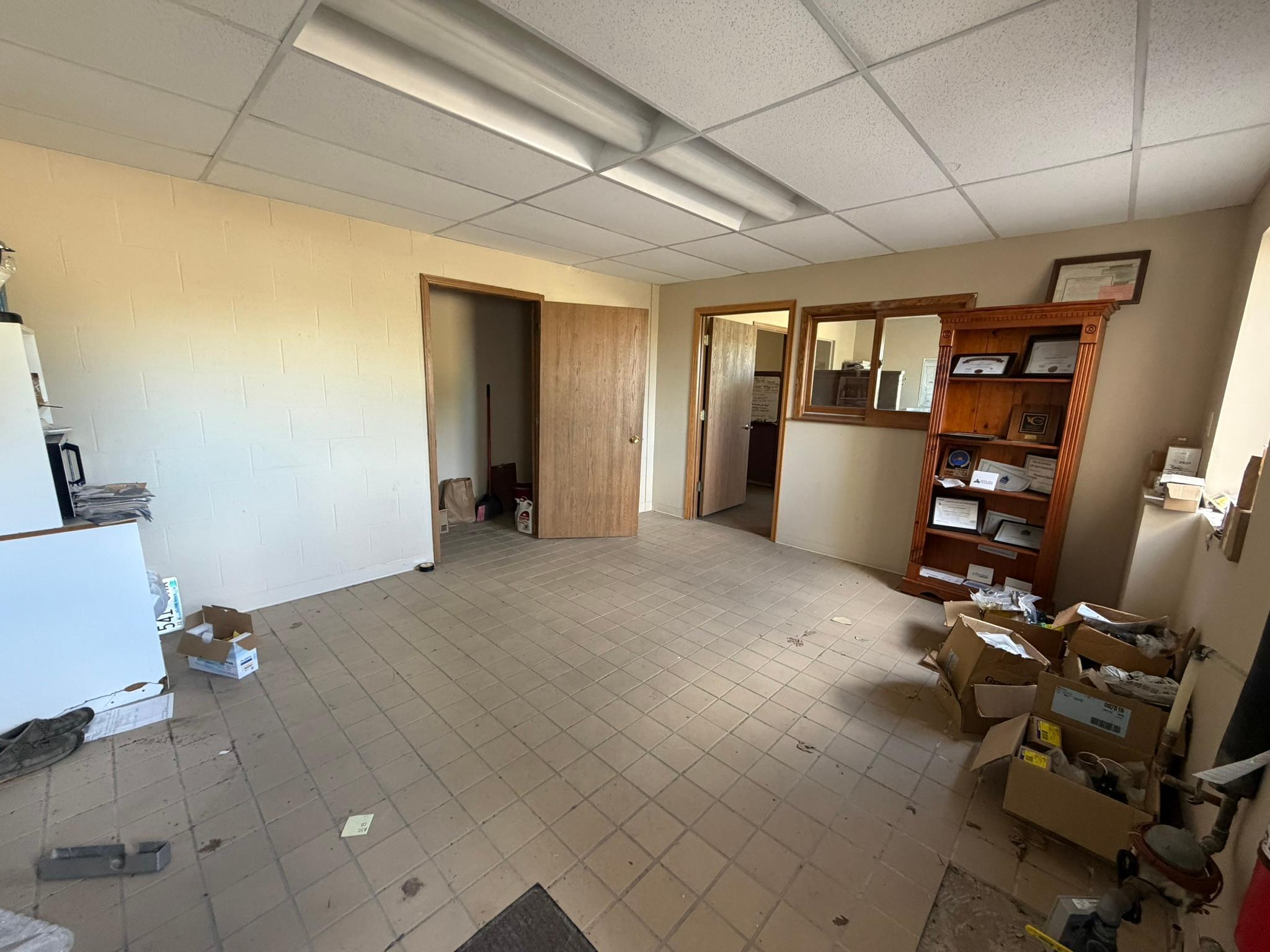 main property photo 7