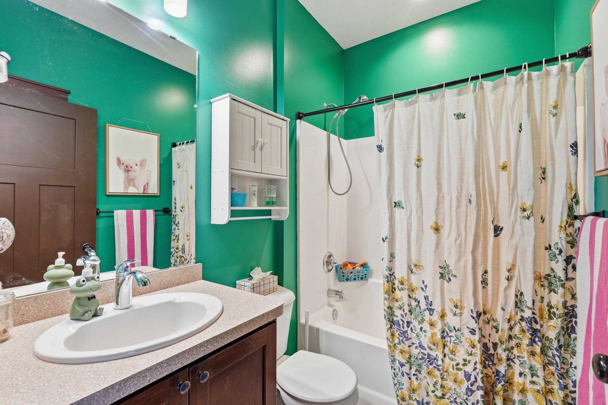 main property photo 13