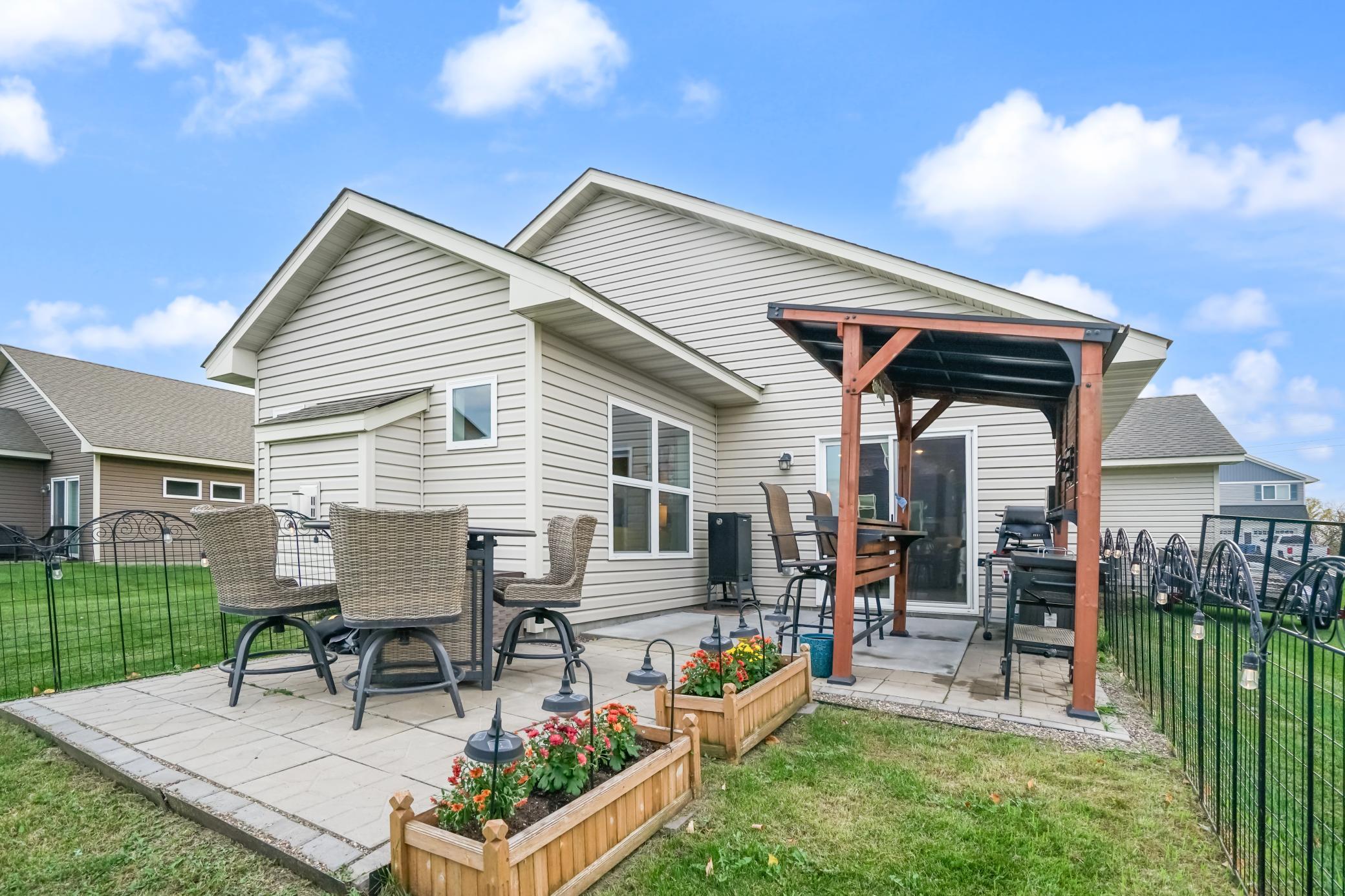 main property photo 20