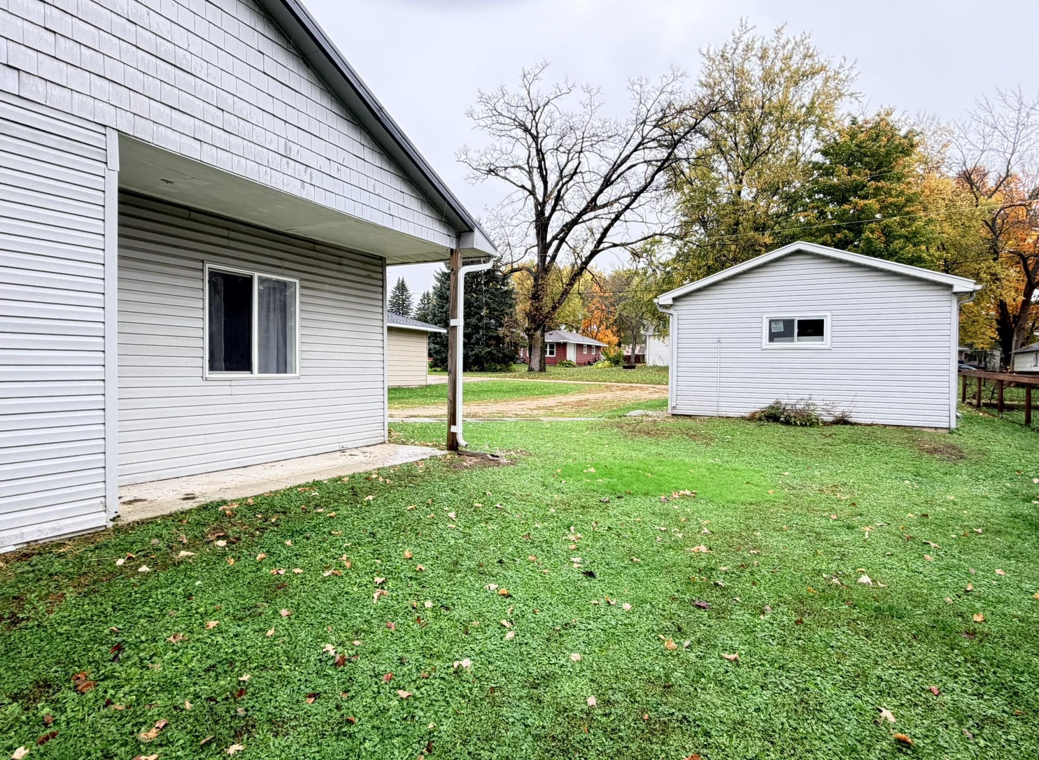 main property photo 22