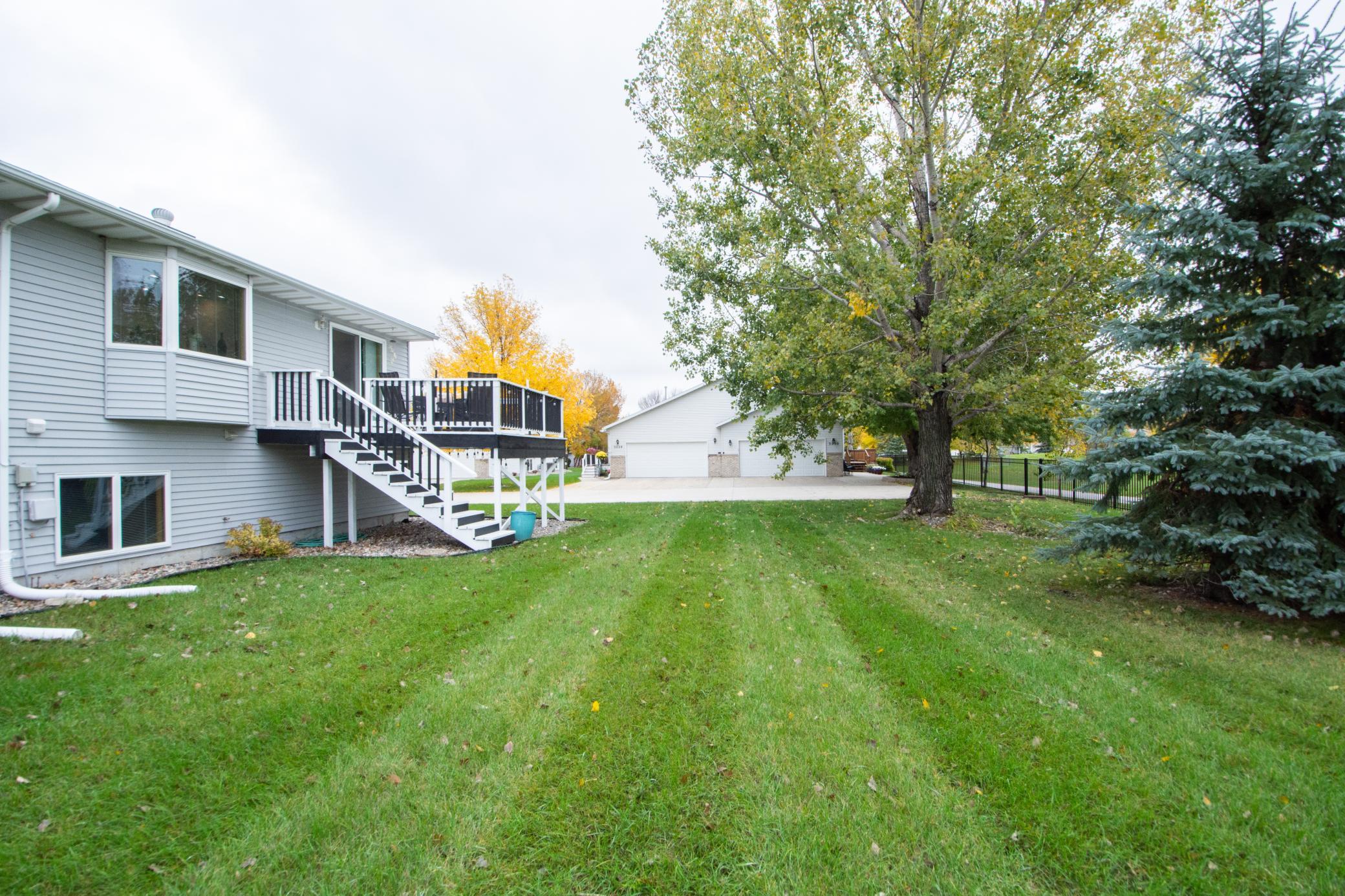 main property photo 40