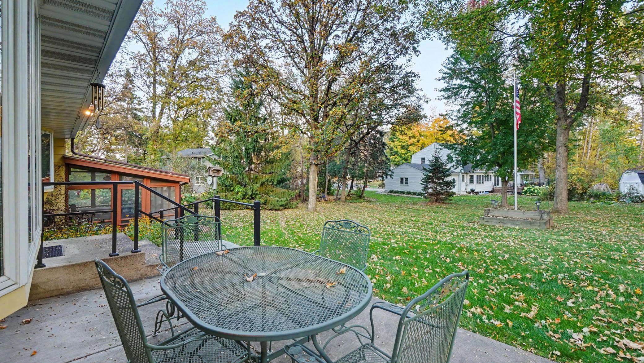 main property photo 20