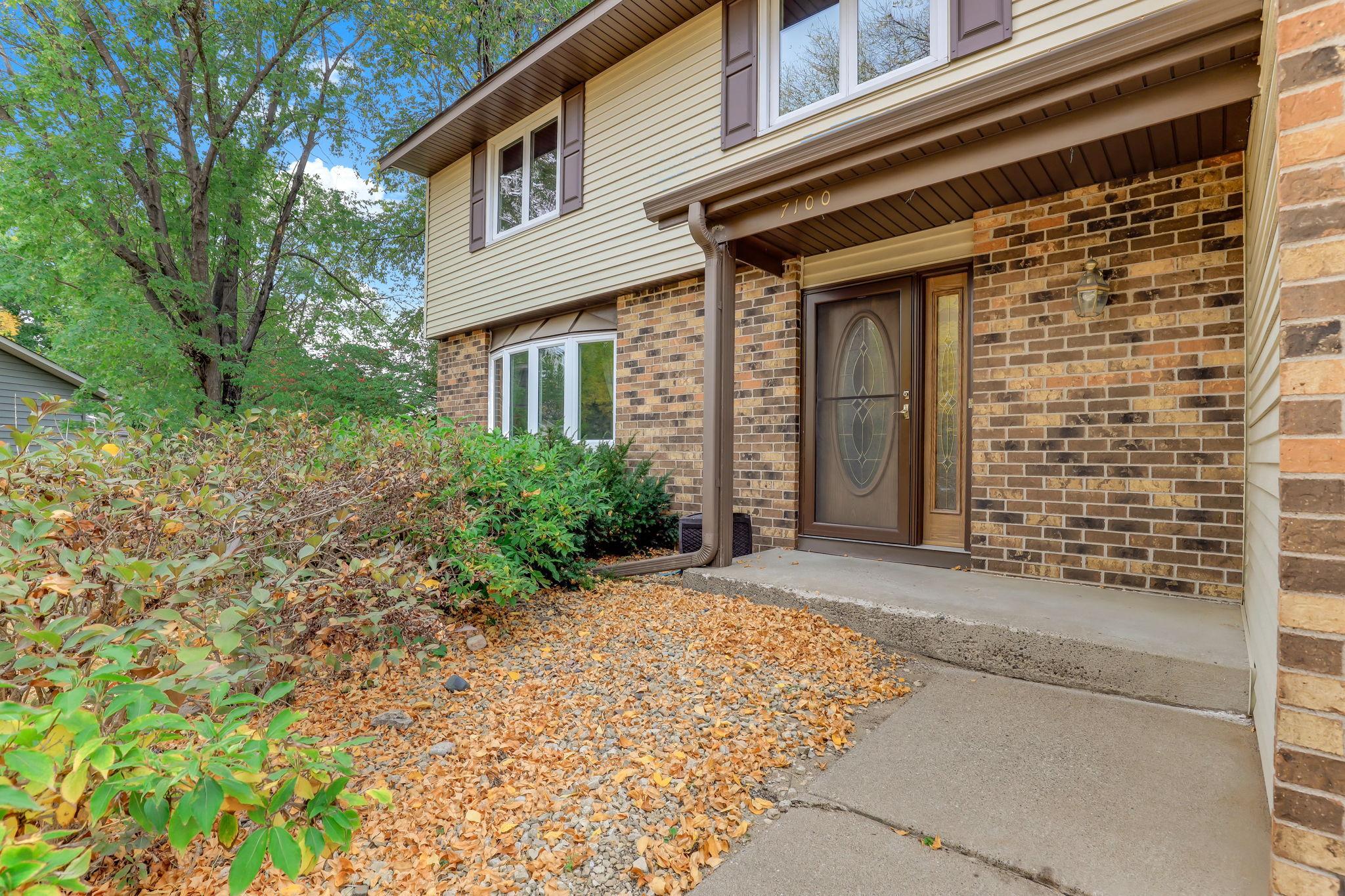 main property photo 9