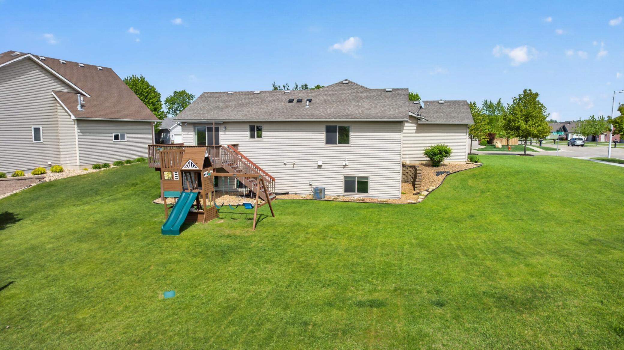main property photo 51
