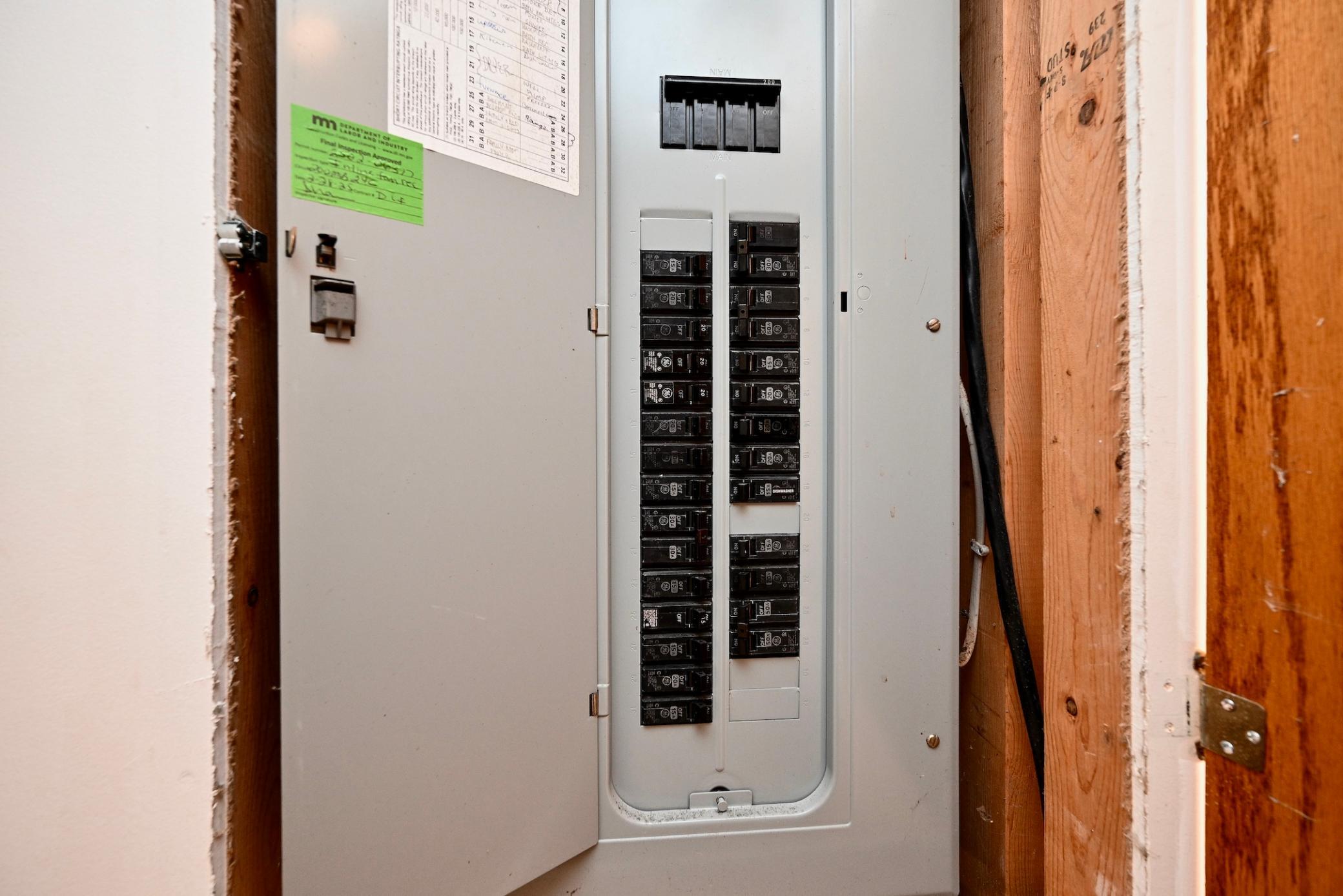 main property photo 20