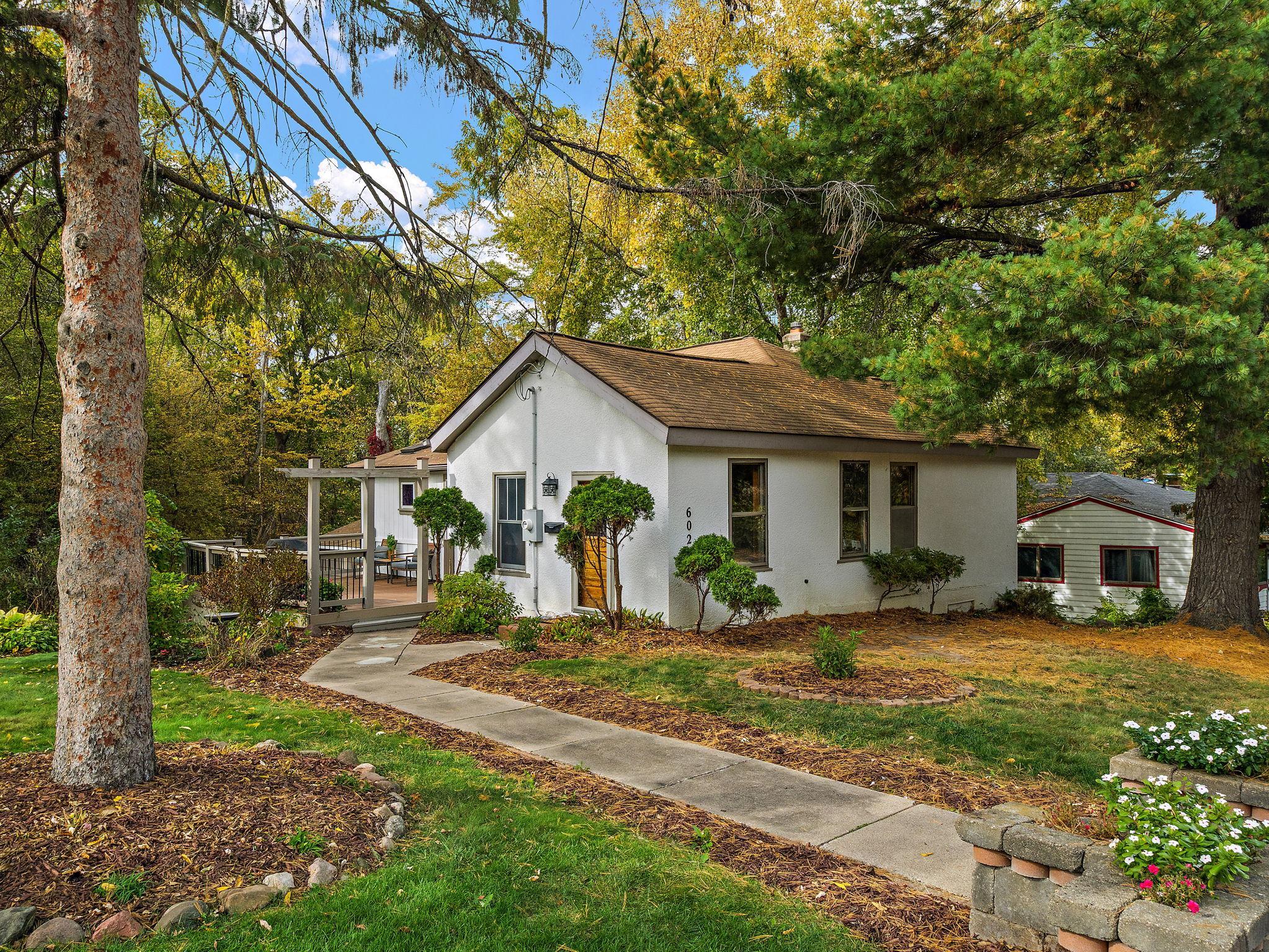 main property photo 32