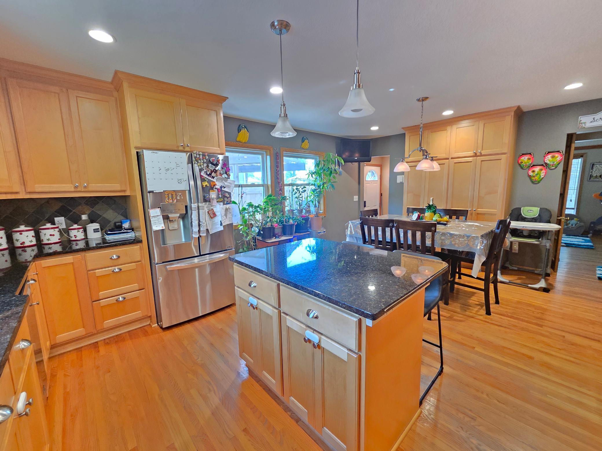 main property photo 6