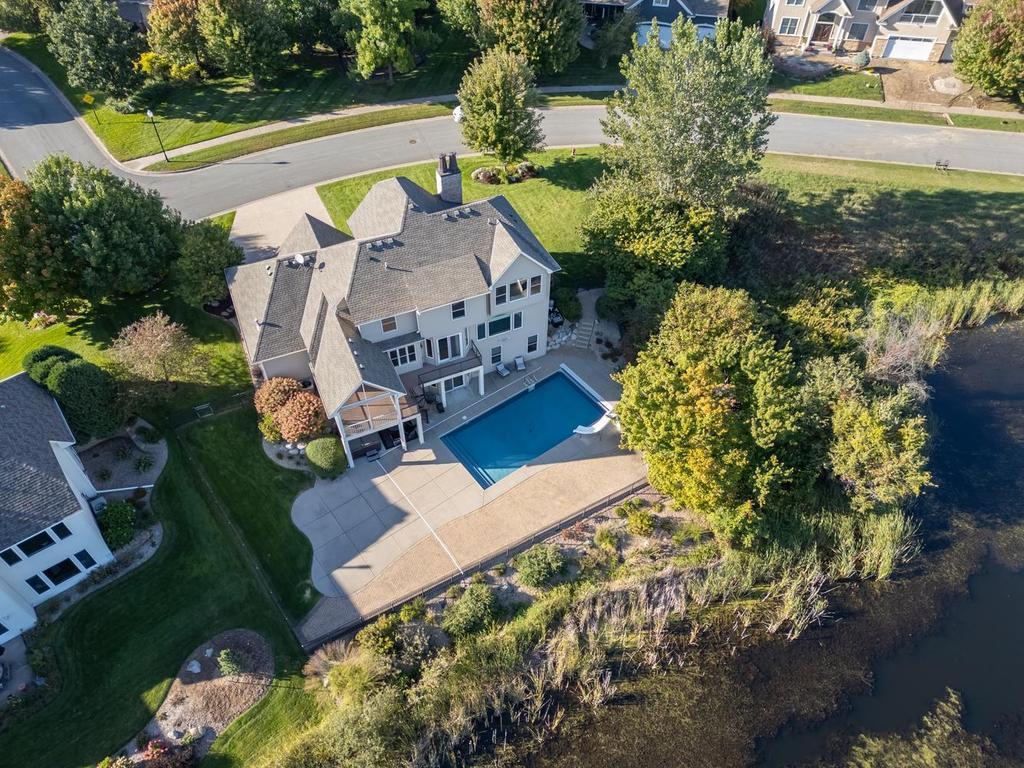 main property photo 13