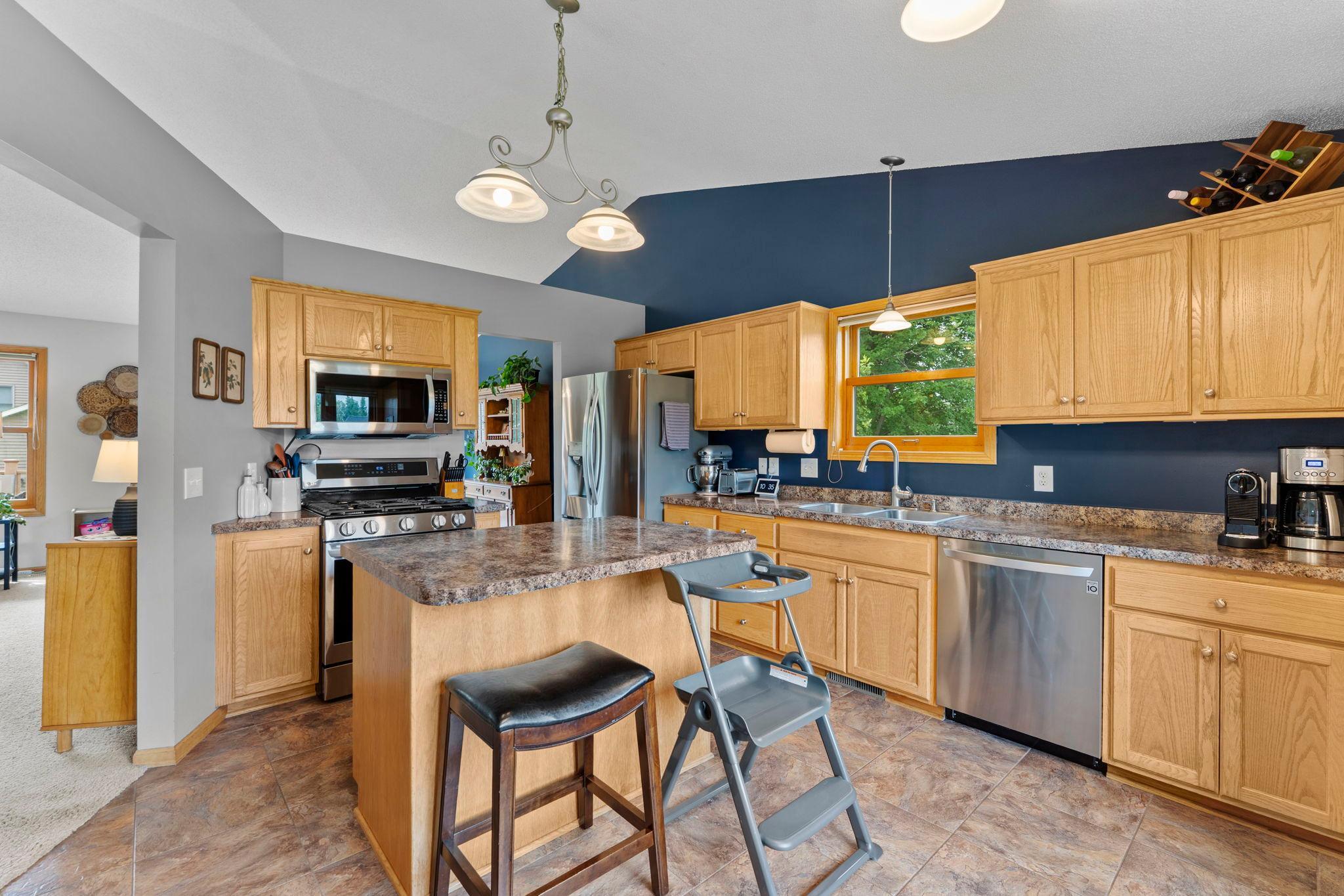 main property photo 12